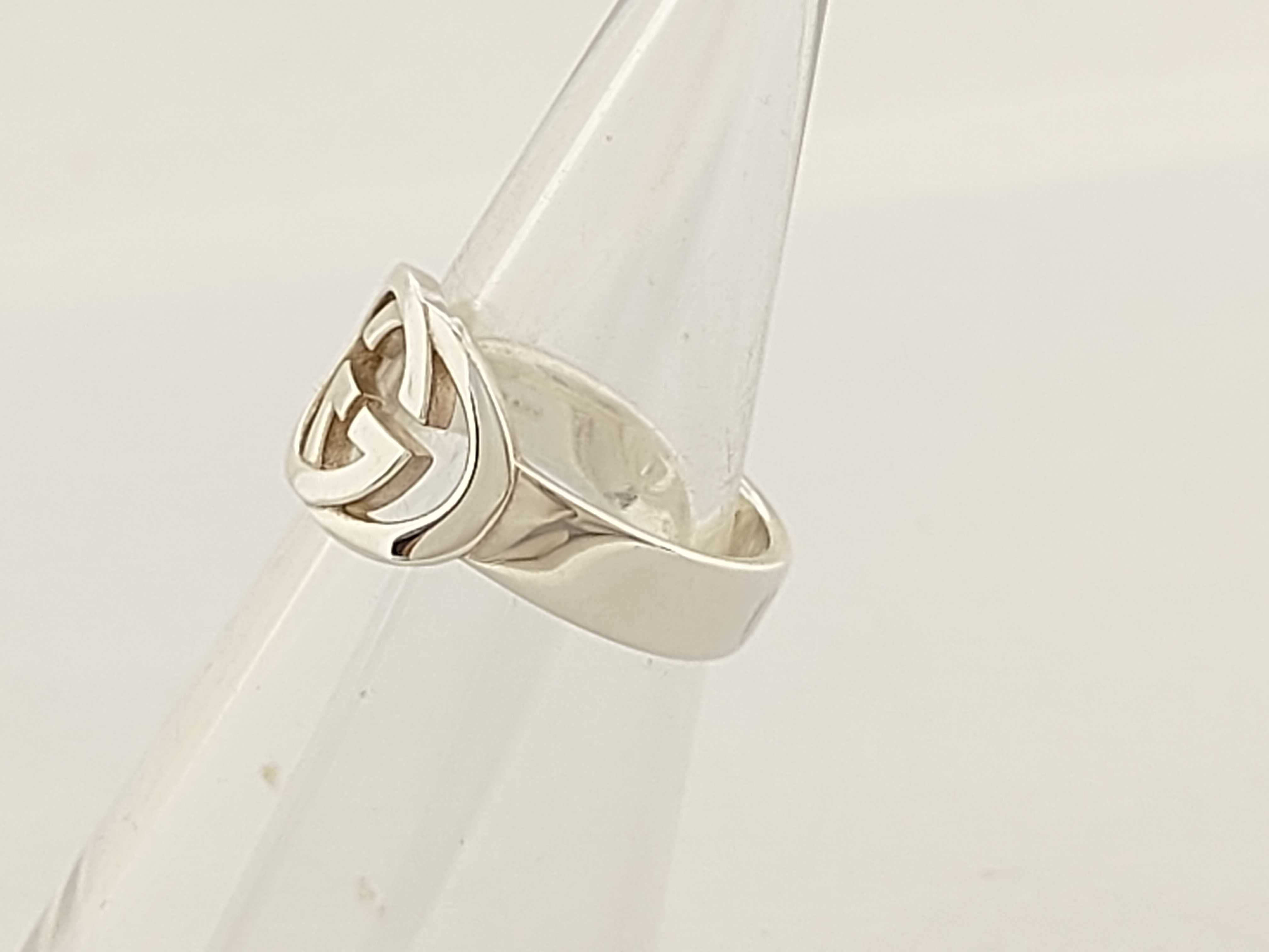 Interlocking Silver Ring 5.9g — view 2