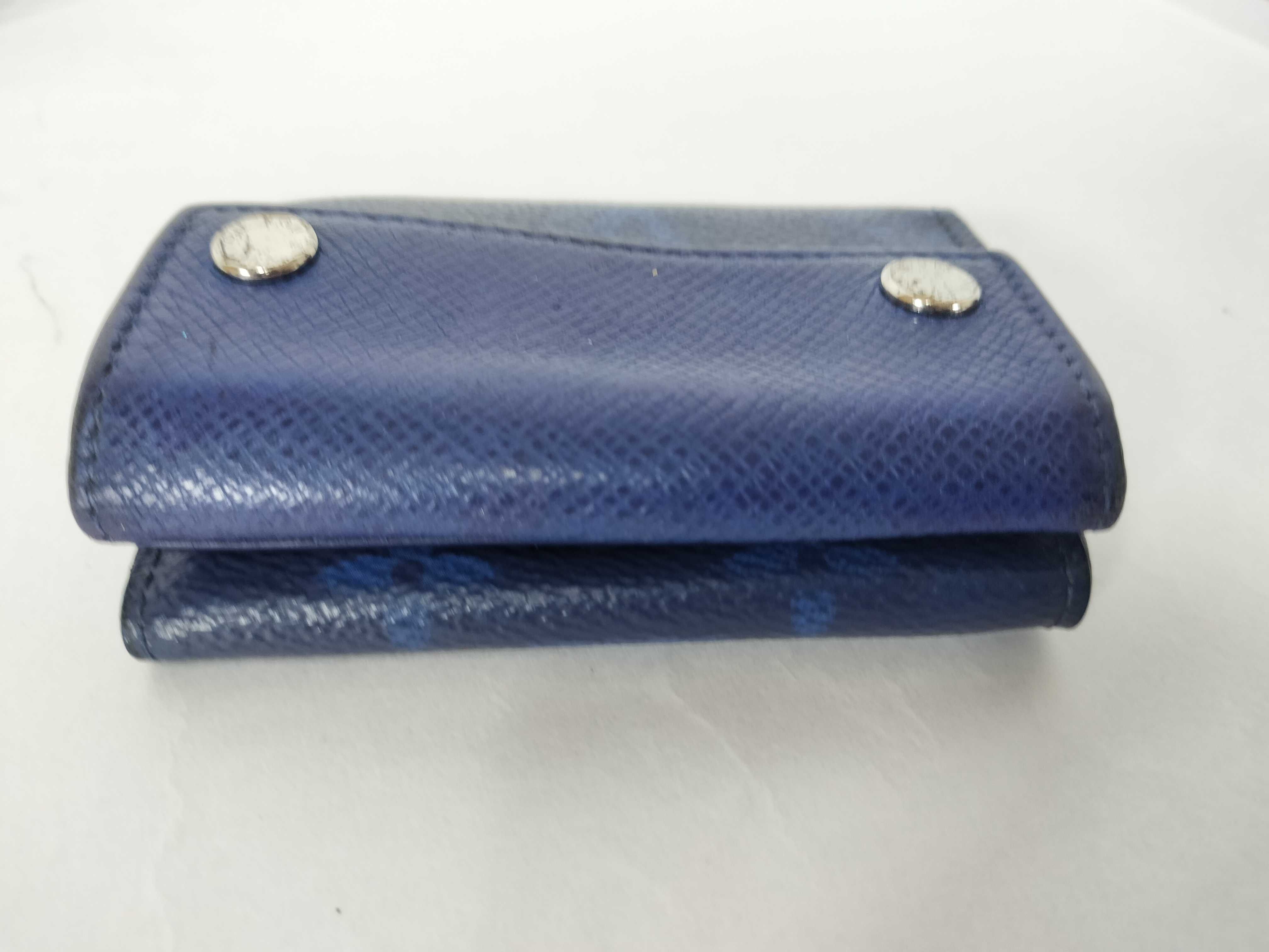 Taiga LV Taigarama Discovery Compact Blue Wallet — view 6