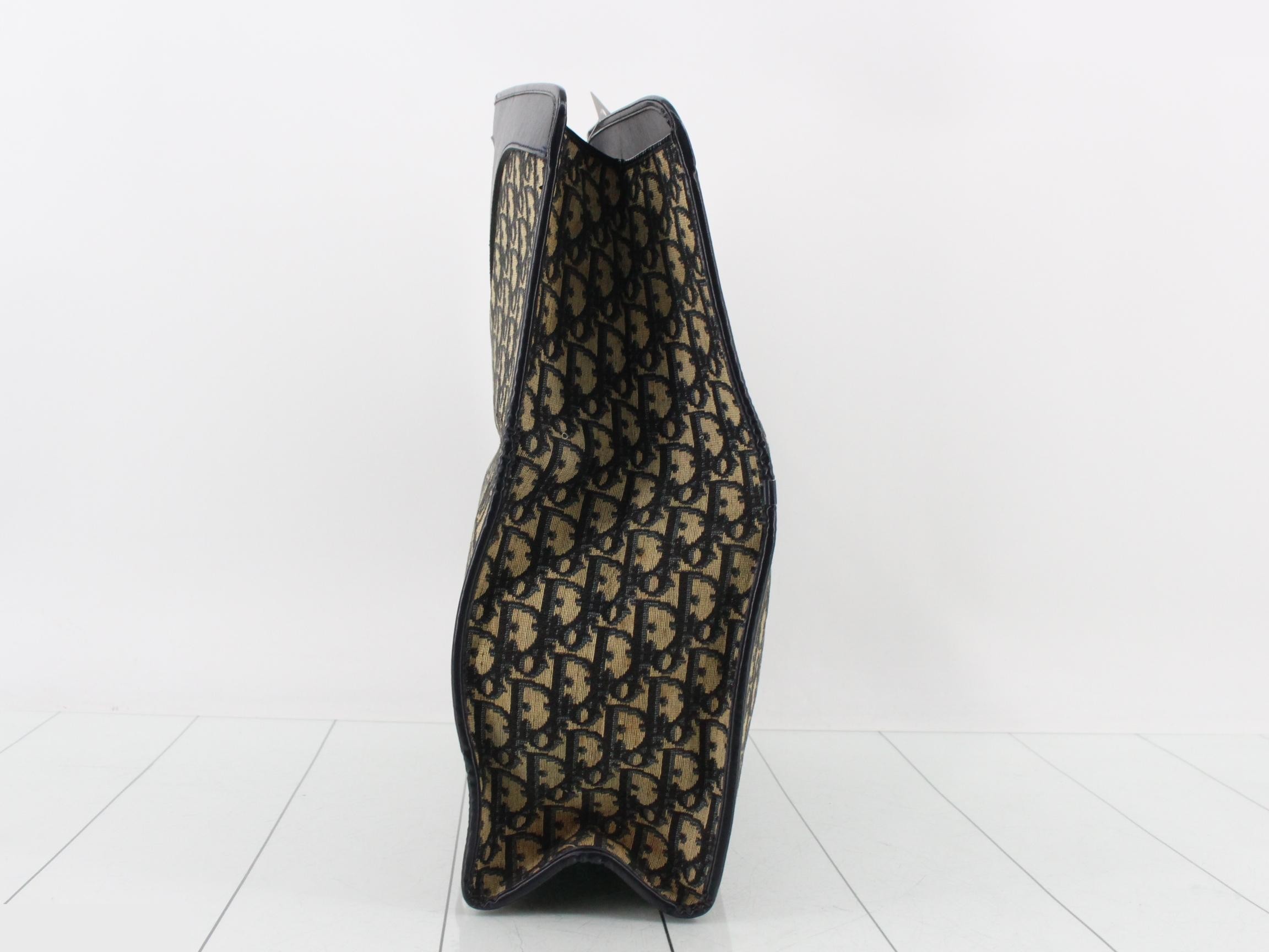 Trotter Clutch Pouch — view 3