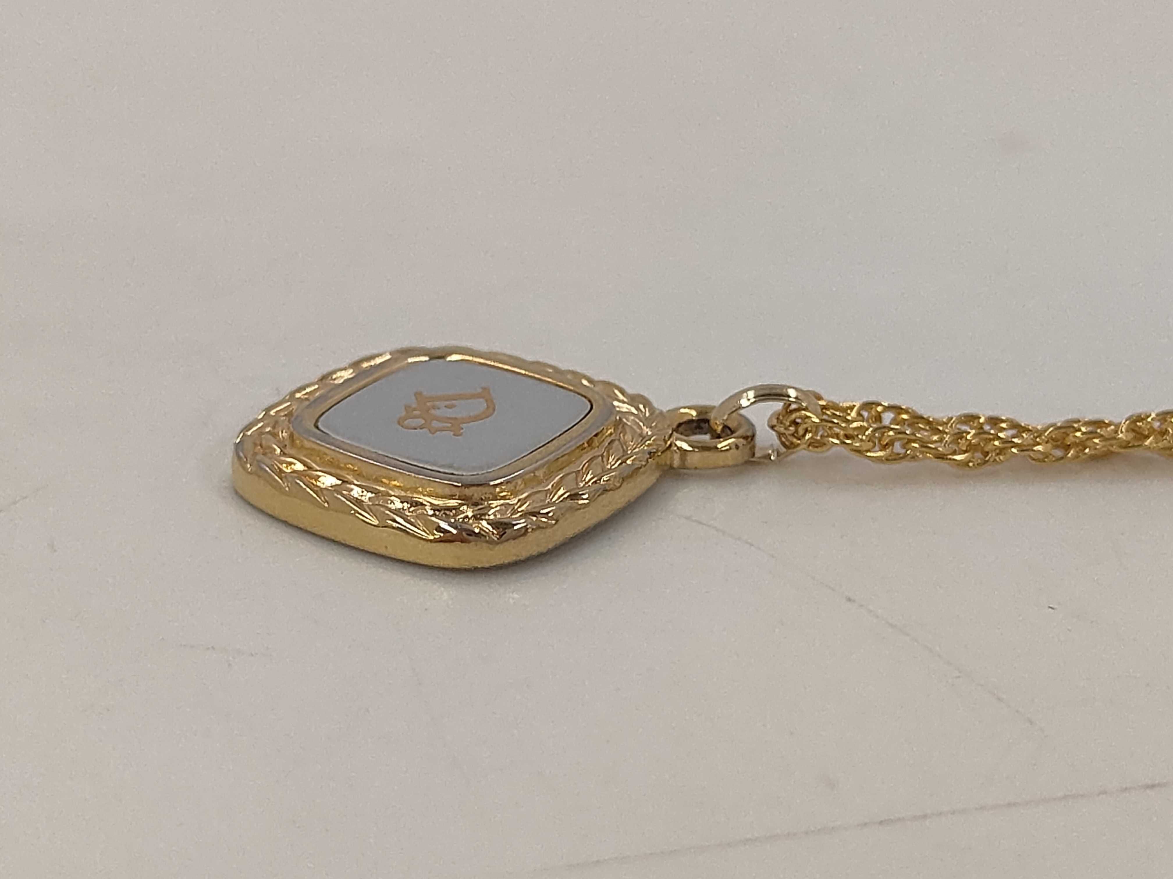 necklace — view 5