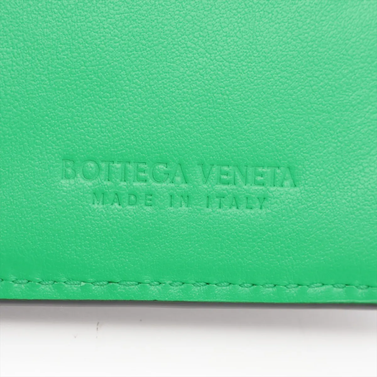 Intrecciato Leather Long Wallet Black x Green — view 8