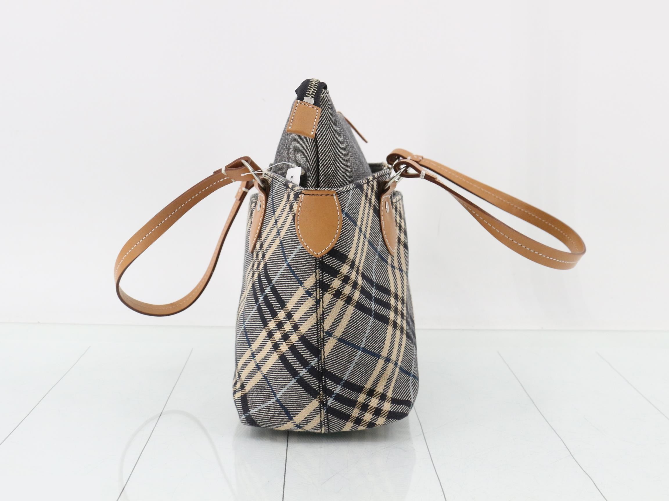 Other line bags/handbags — view 3