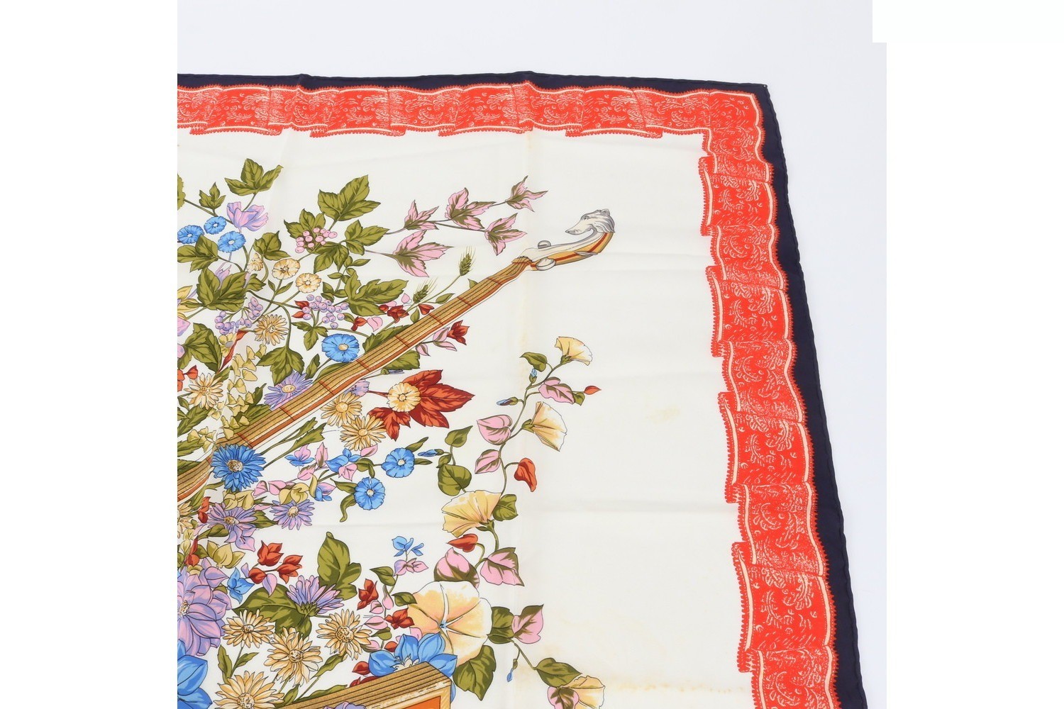 scarf — view 3