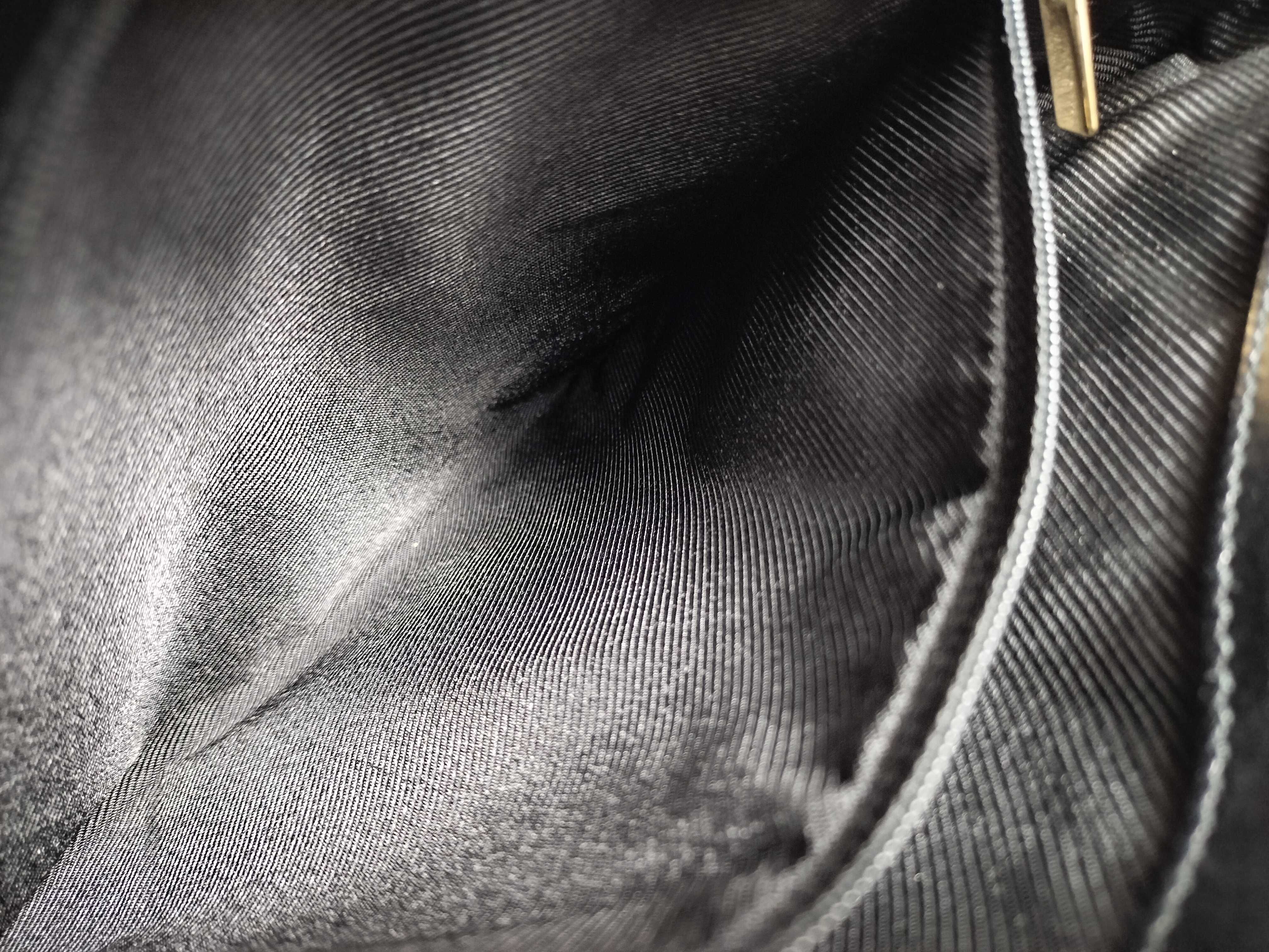 GG Canvas One Shoulder Bag Handbag — view 11