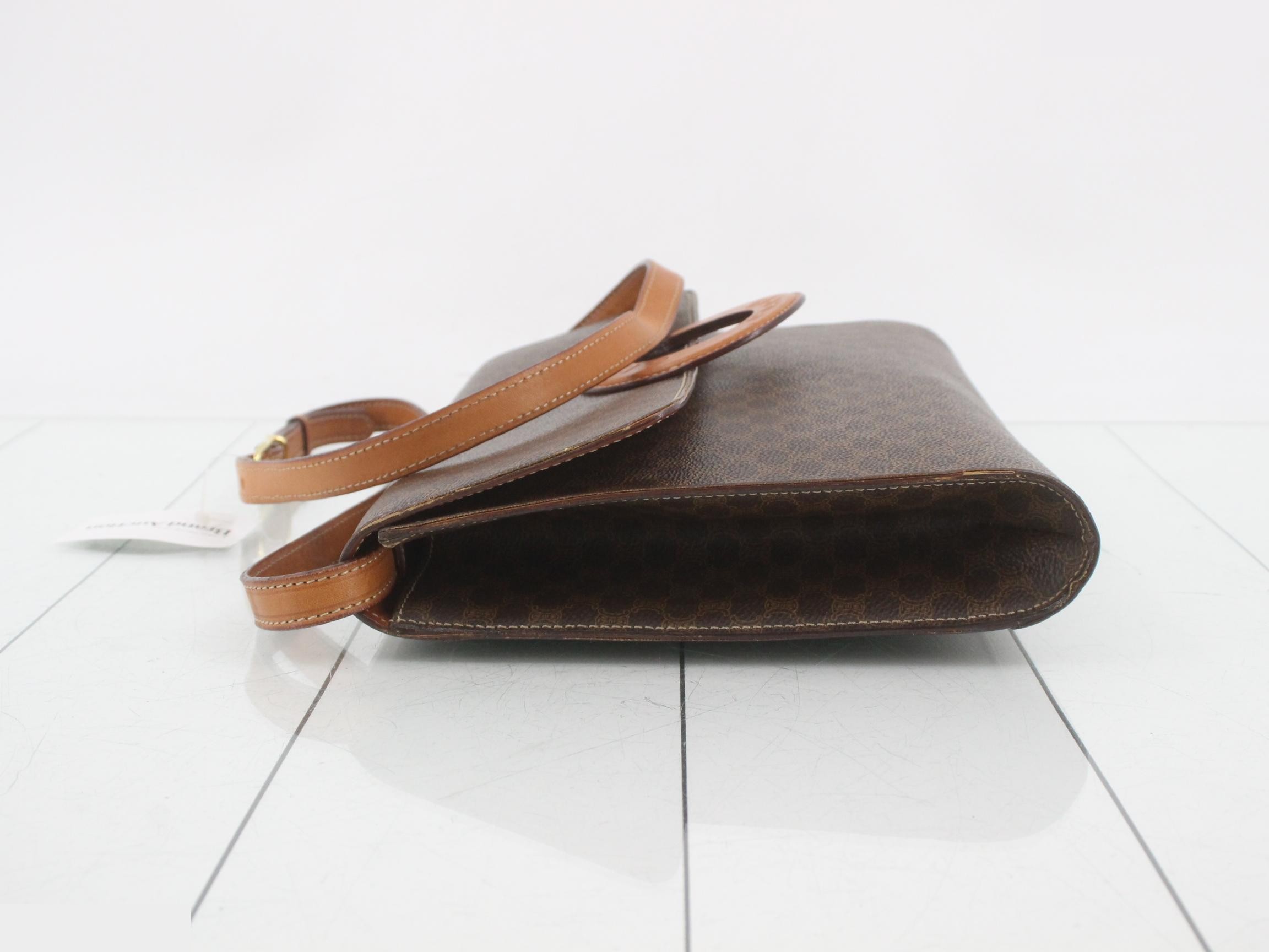 Macadam Circle Logo Shoulder Bag — view 4