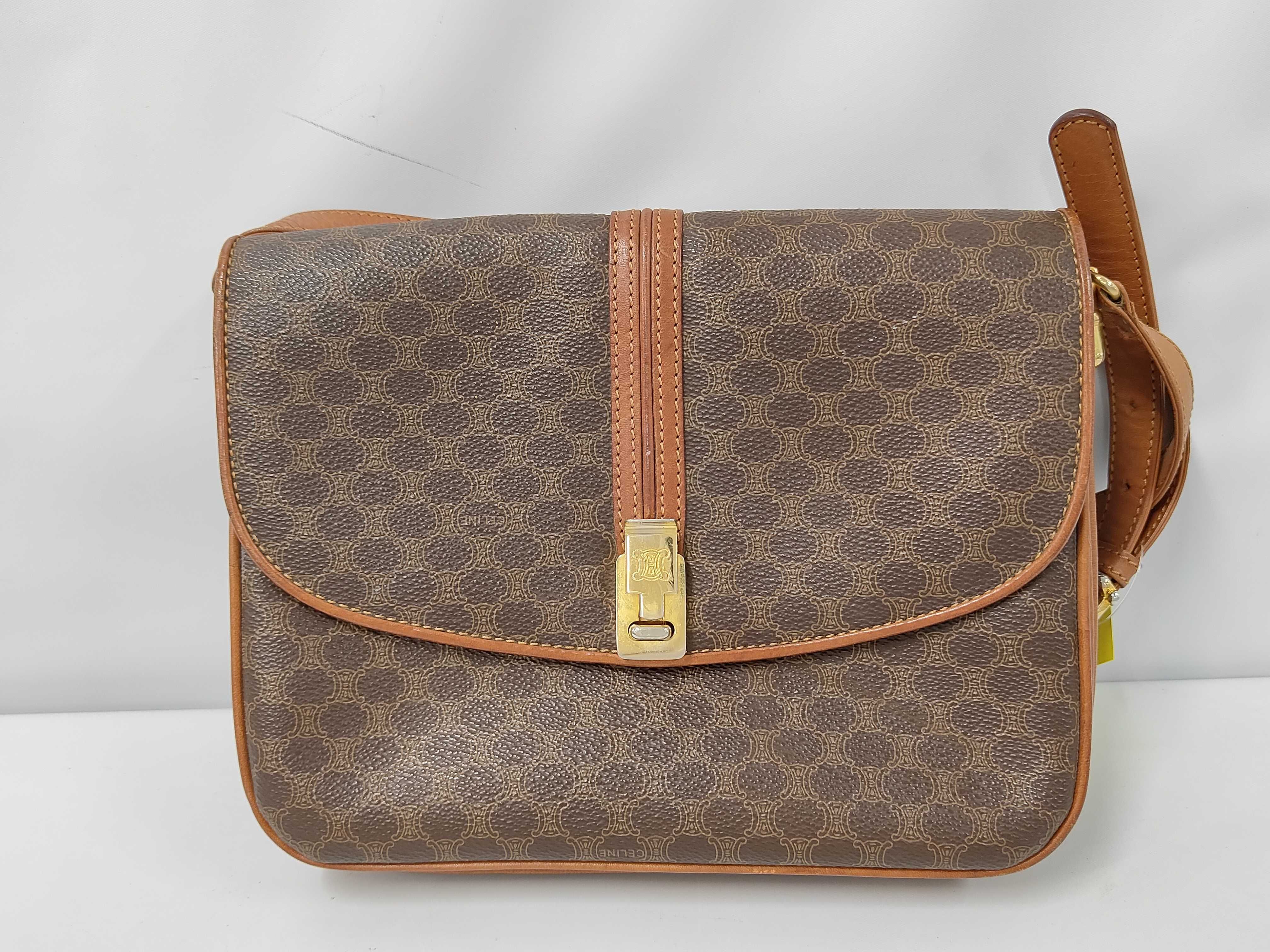Flap-type Shoulder Bag, Brown