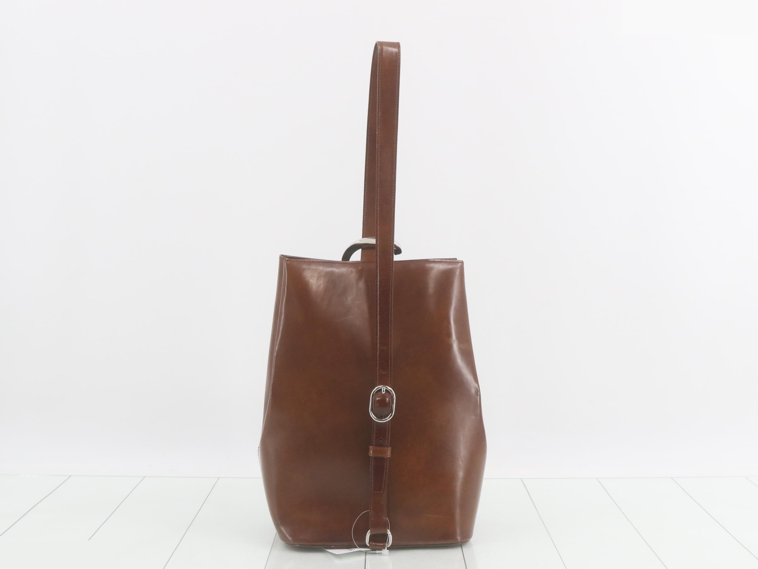 Panthère Leather One-Shoulder Bag — view 2
