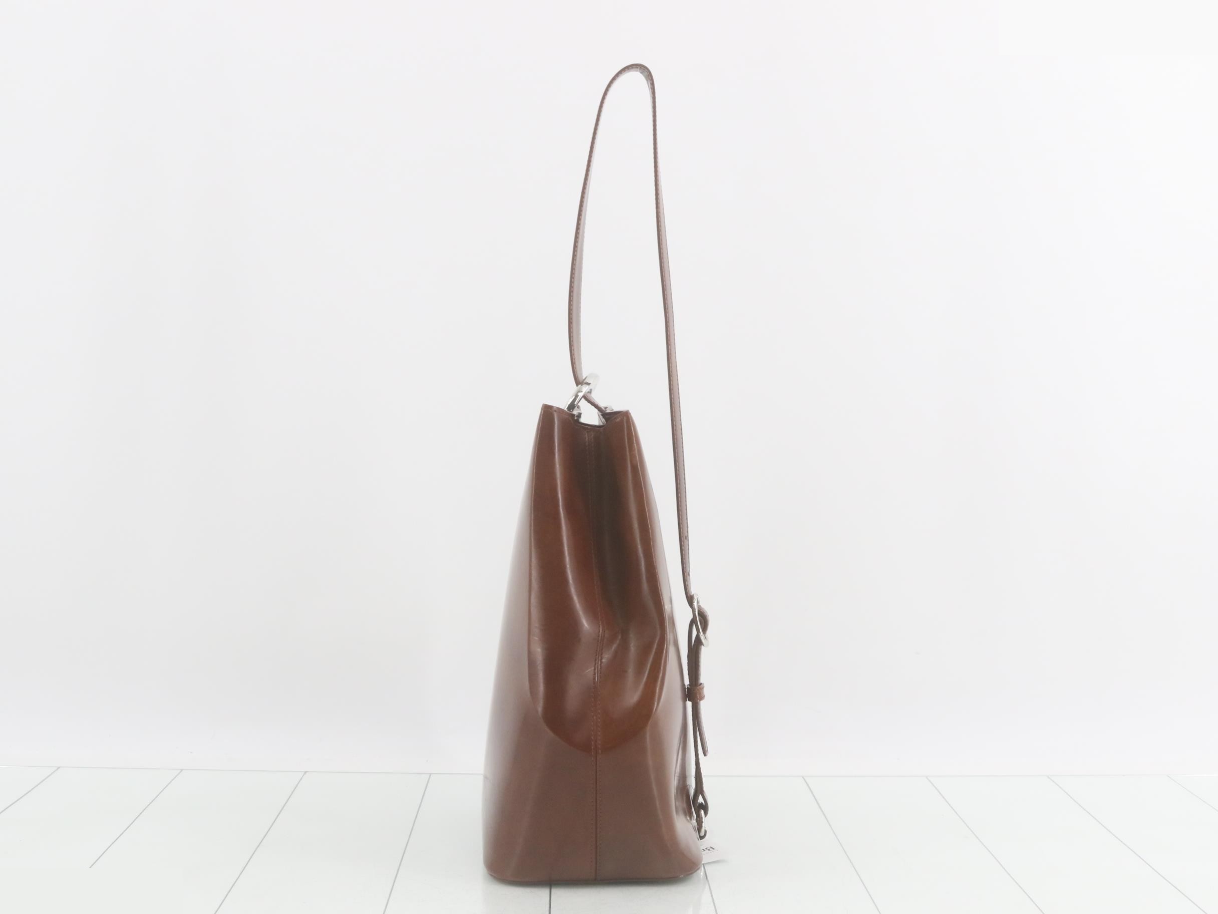 Panthère Leather One-Shoulder Bag — view 3