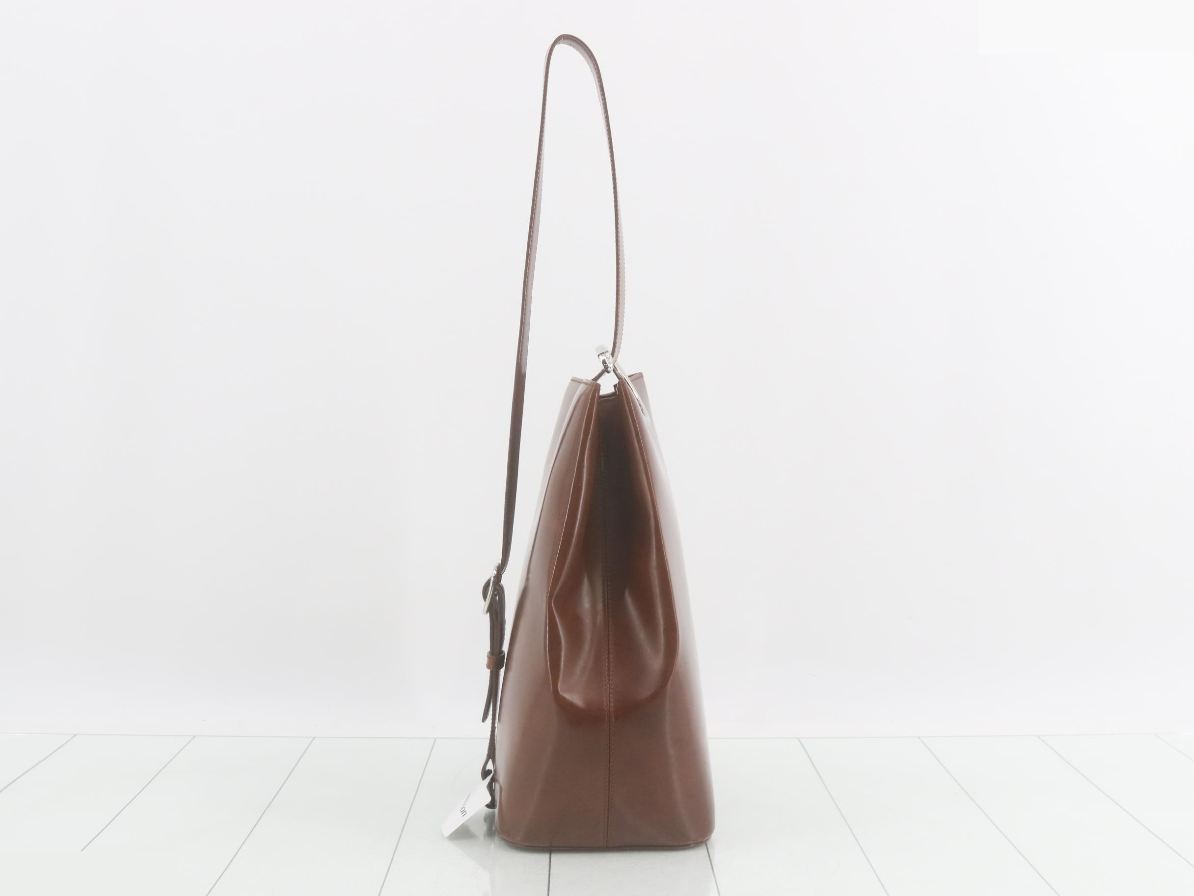 Panthère Leather One-Shoulder Bag — view 4