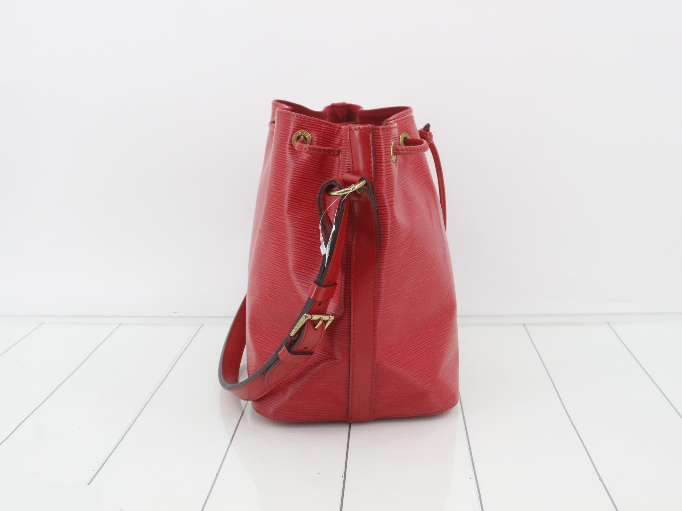 Epi Petit Noe Castilian Red Shoulder Bag — view 4