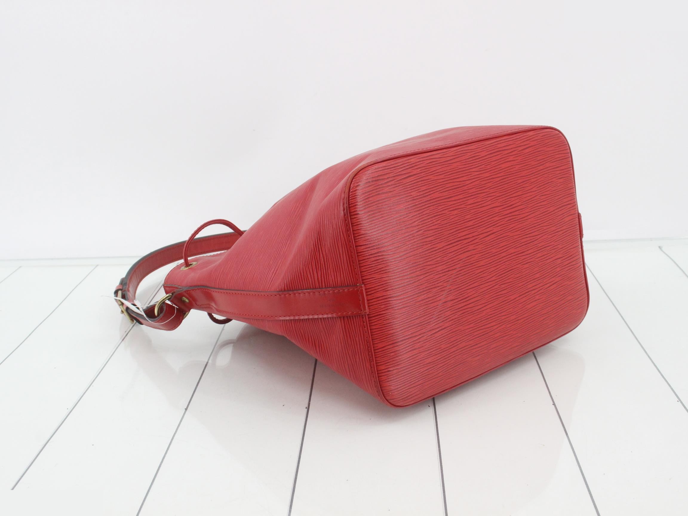 Epi Petit Noe Castilian Red Shoulder Bag — view 5