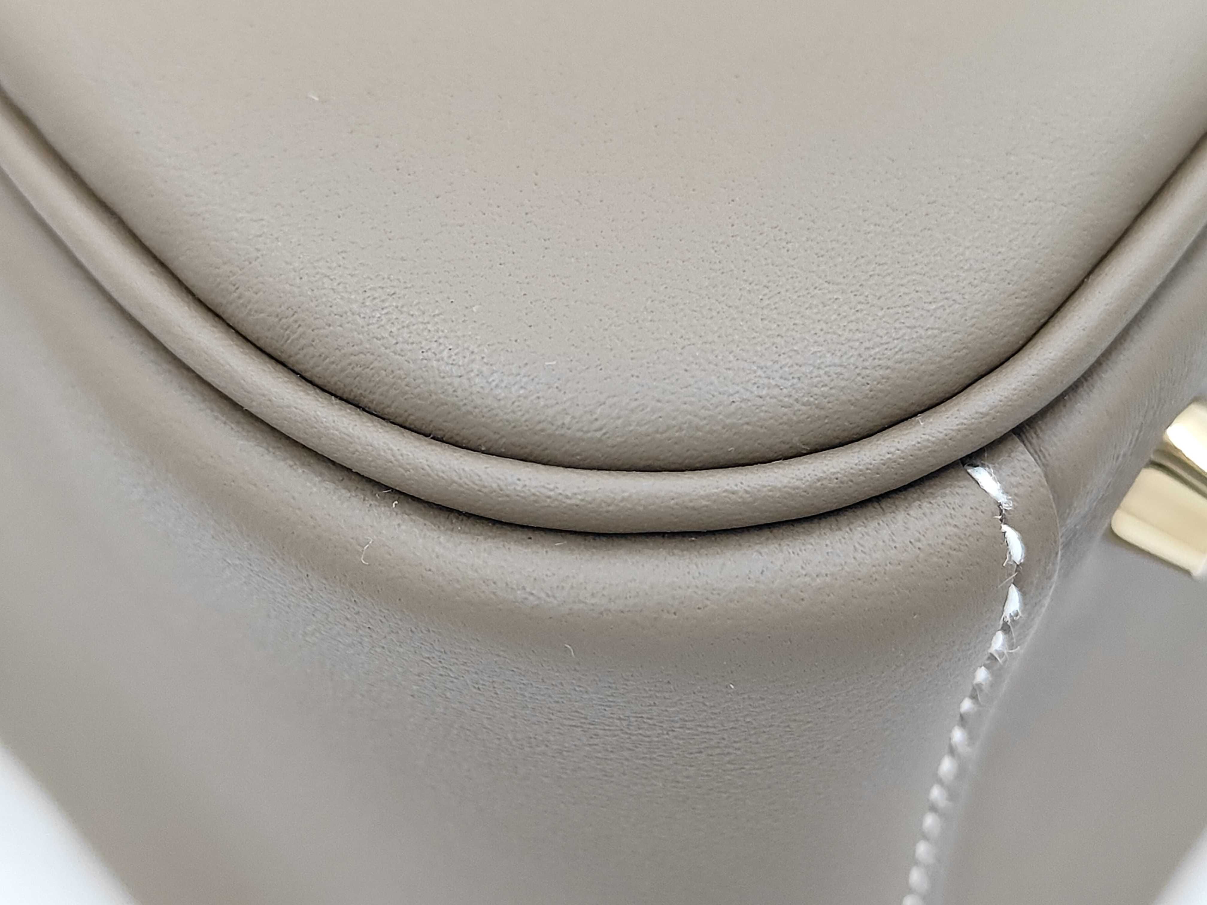 Lindy Mini Handbag, Veau Swift Leather, Etoupe, G Stamp, Shoulder Bag — view 4