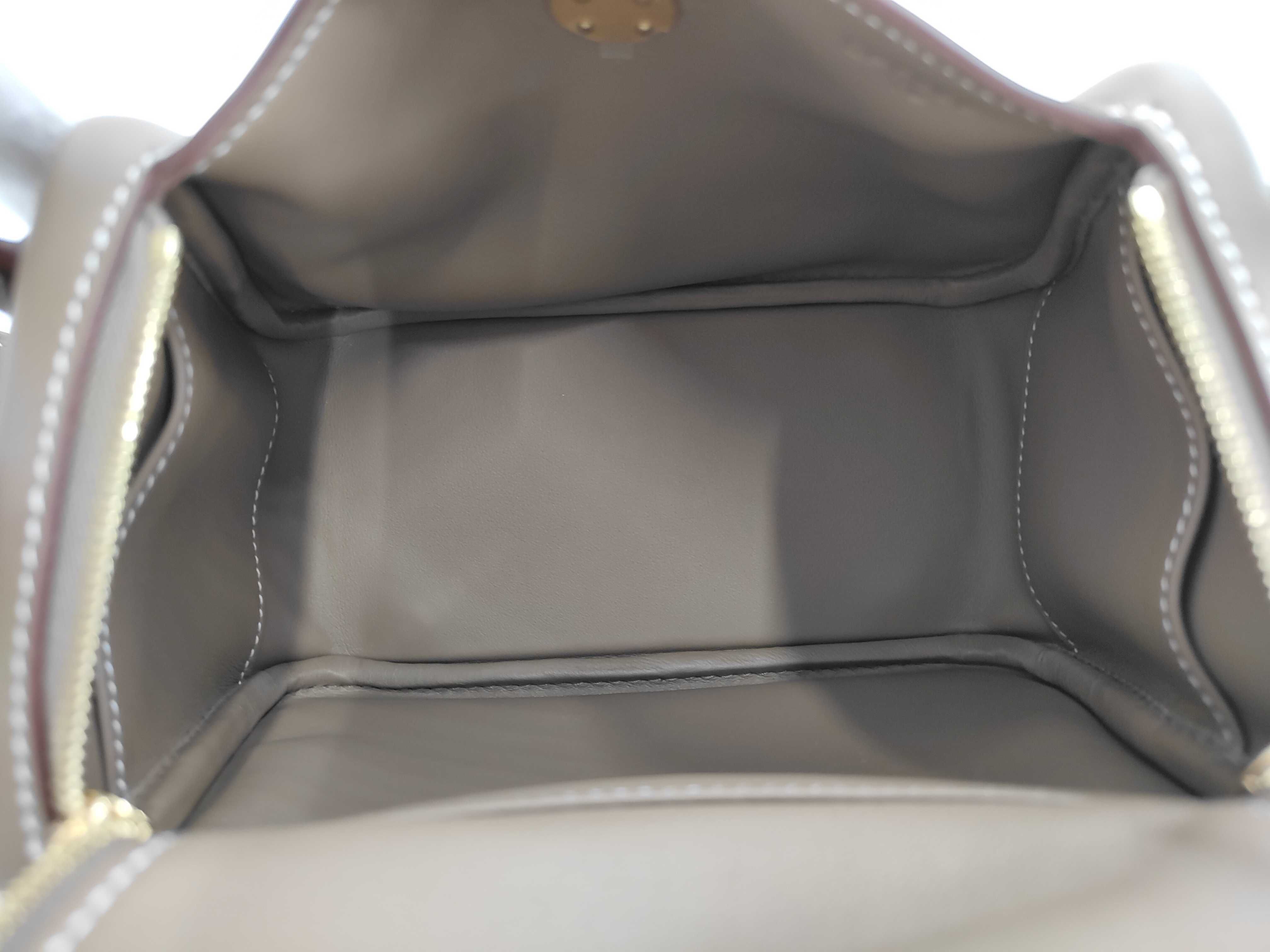 Lindy Mini Handbag, Veau Swift Leather, Etoupe, G Stamp, Shoulder Bag — view 9