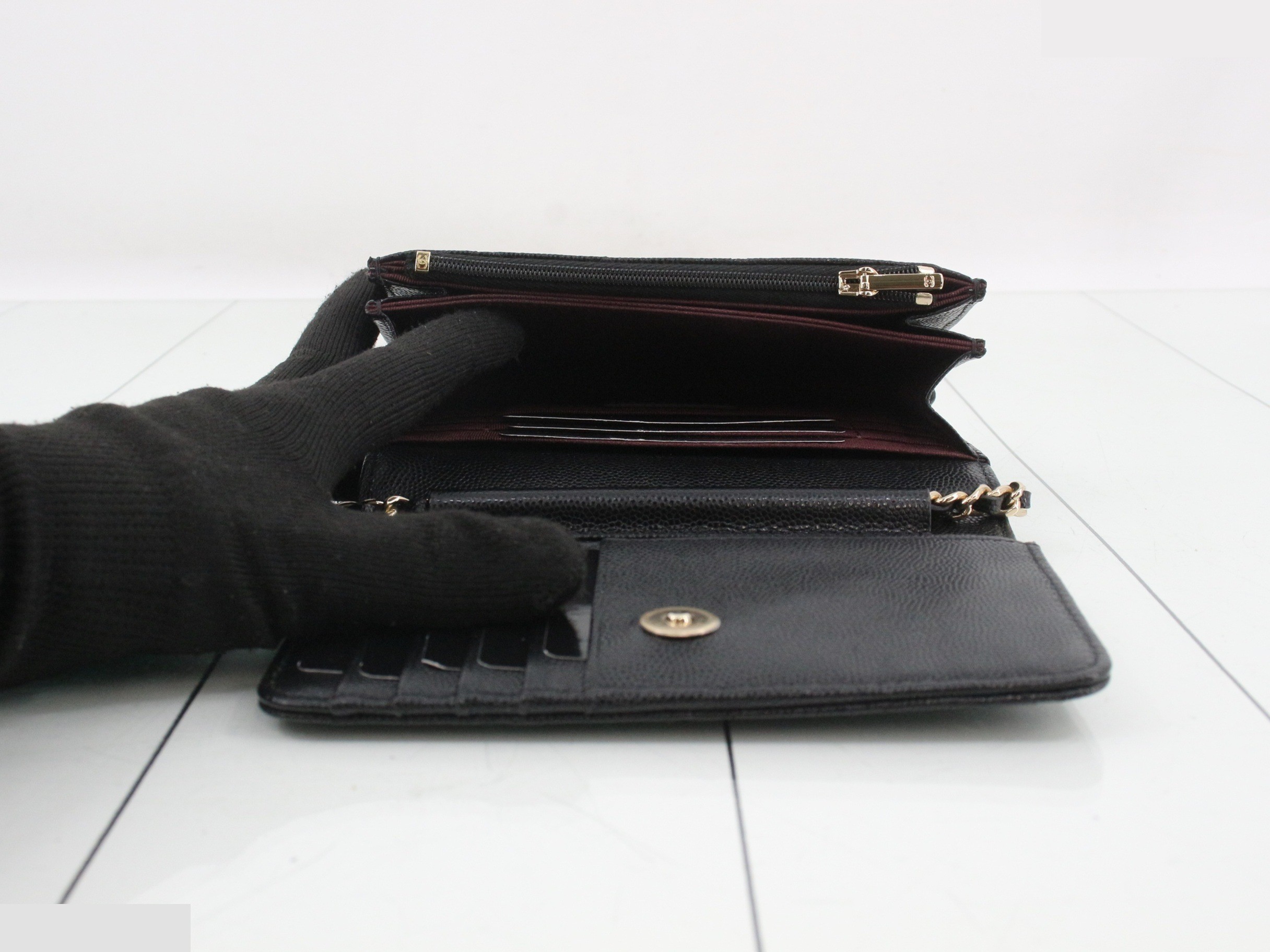 Caviar leather chain wallet, matelassé, black shoulder bag — view 4
