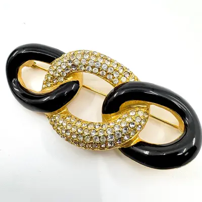 Trotter (precious metal) brooch