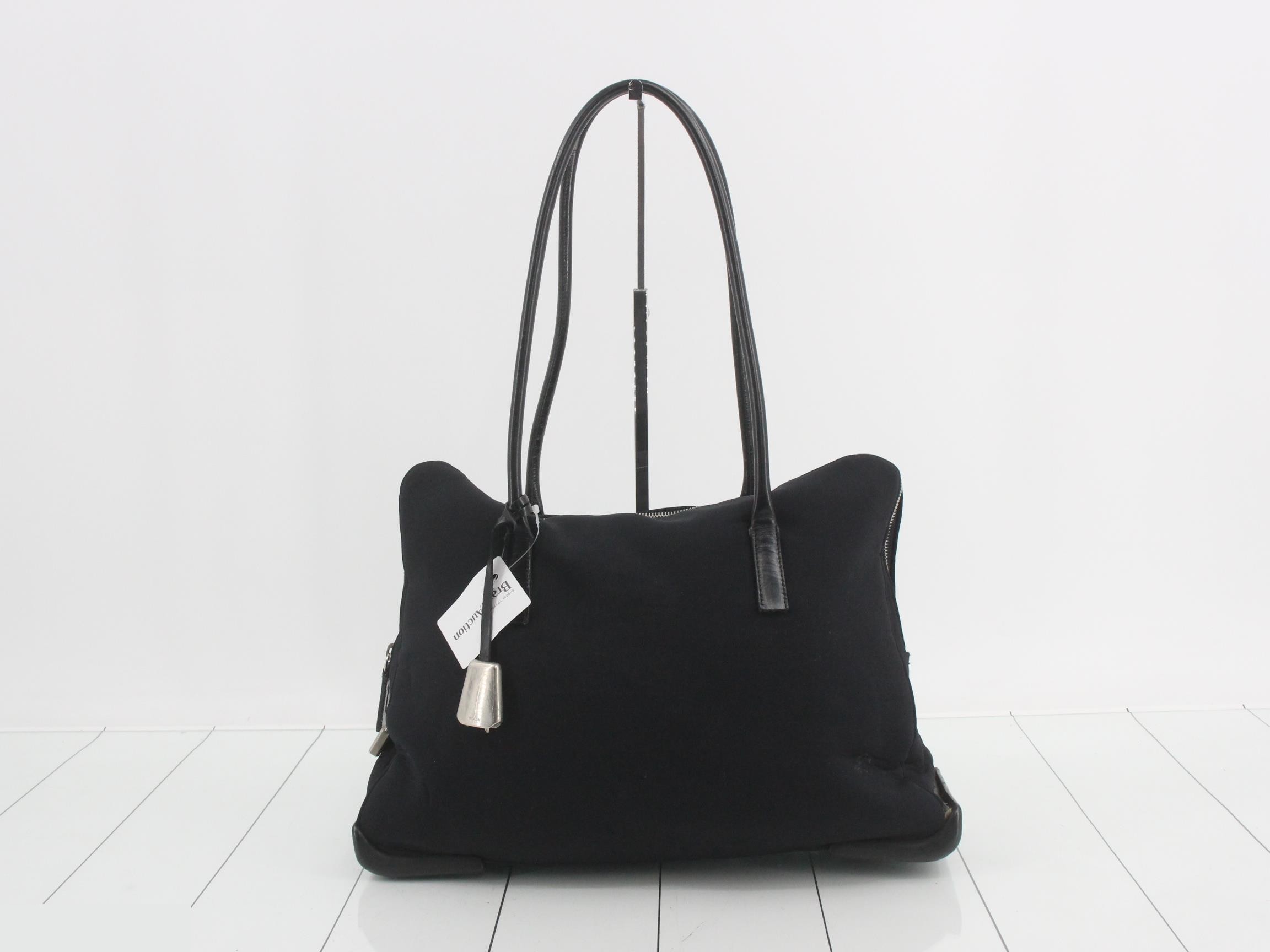 semi-shoulder bag