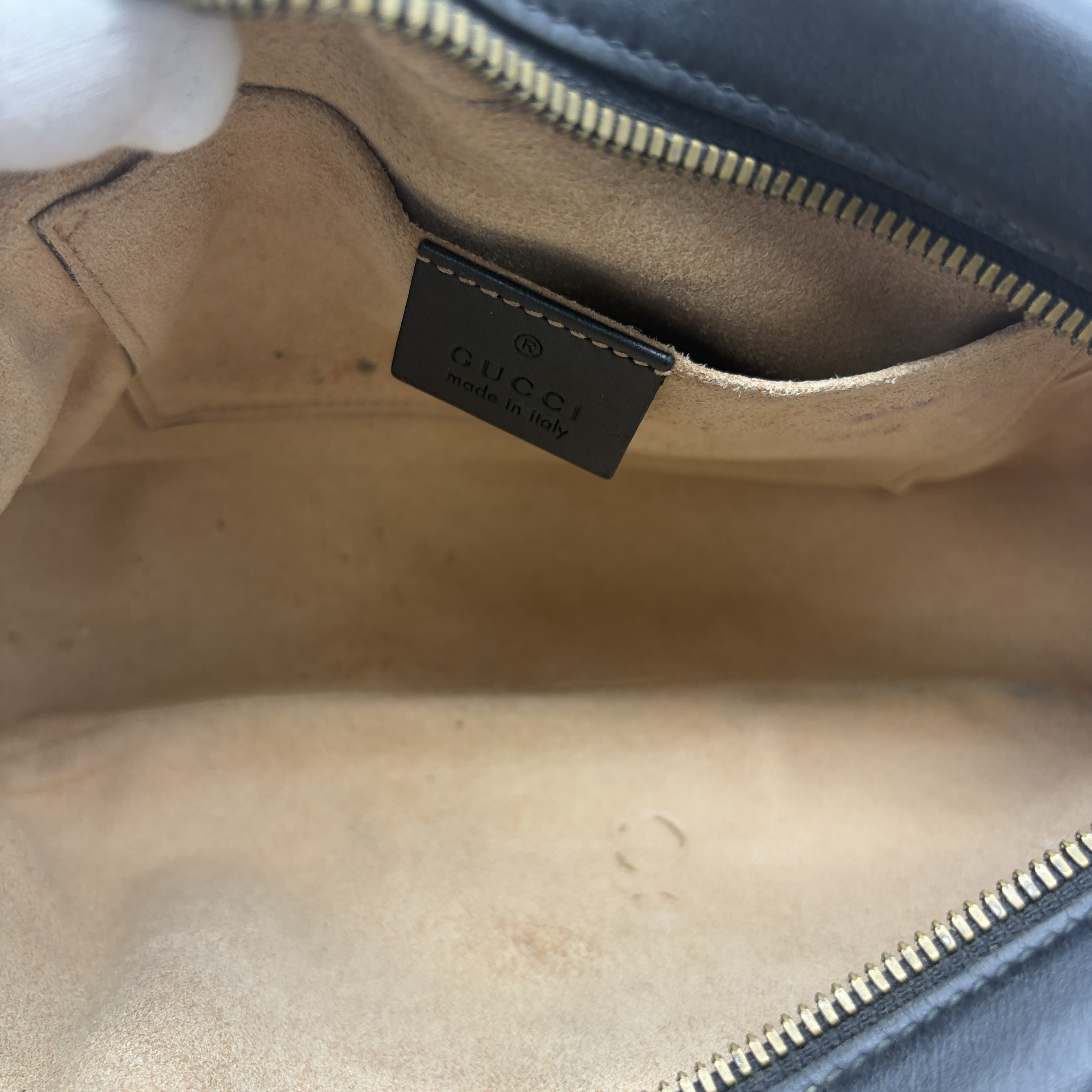 GG Marmont Small Shoulder Bag — view 10