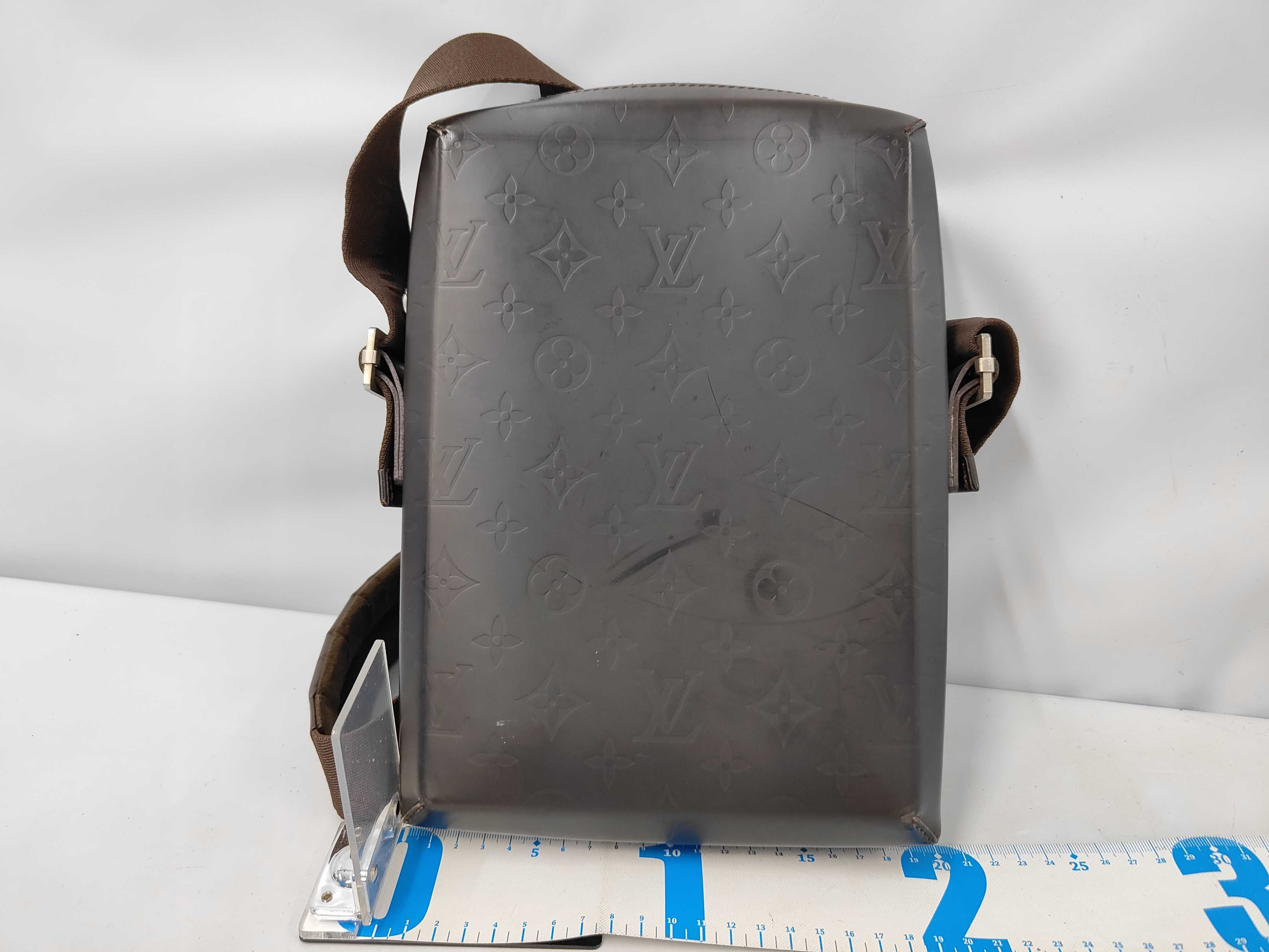Monogram Matte Glace Bobby BA0033 Shoulder Bag — view 2