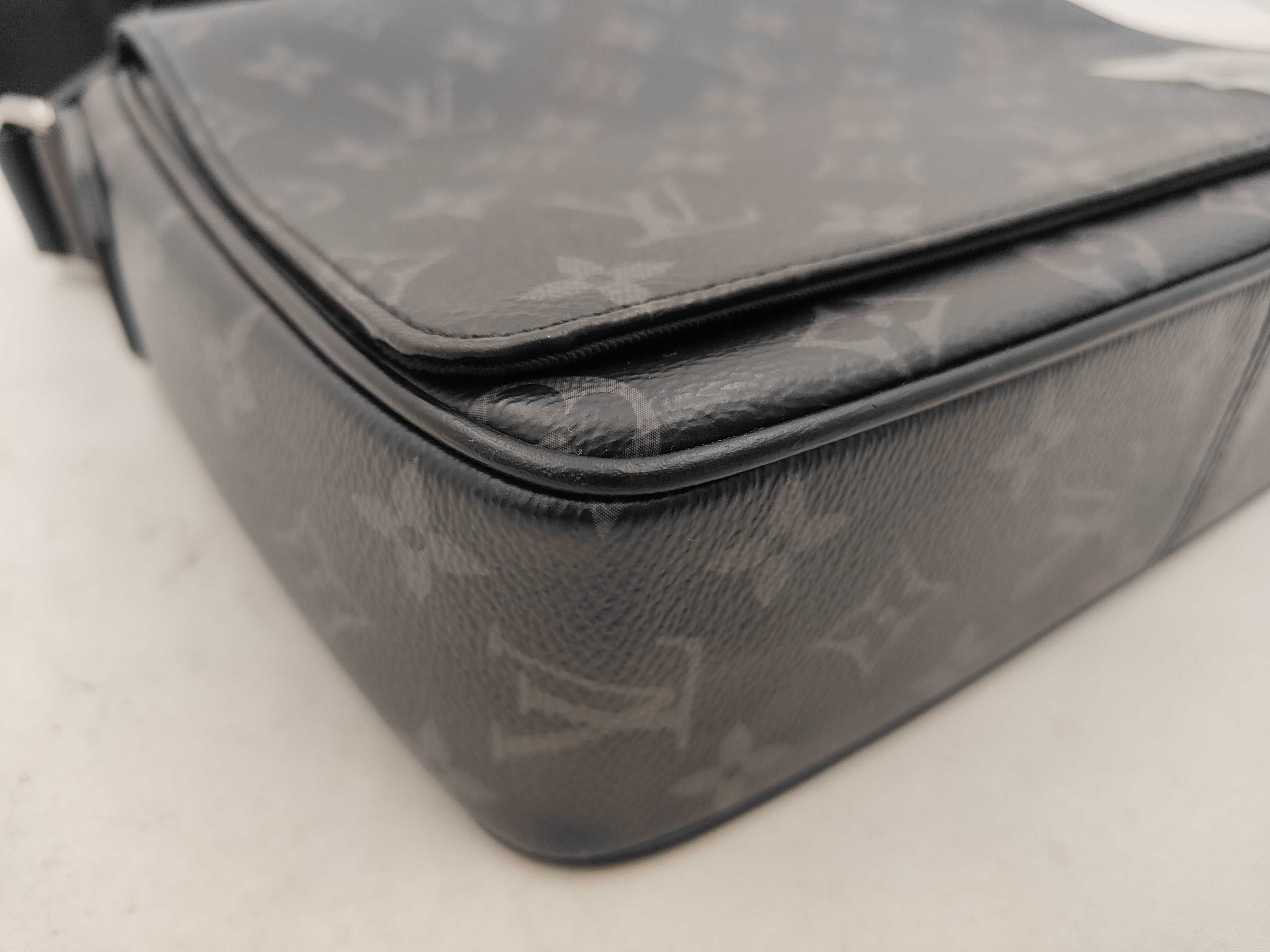 M46255 Eclipse District PM NV3 Shoulder Bag — view 6