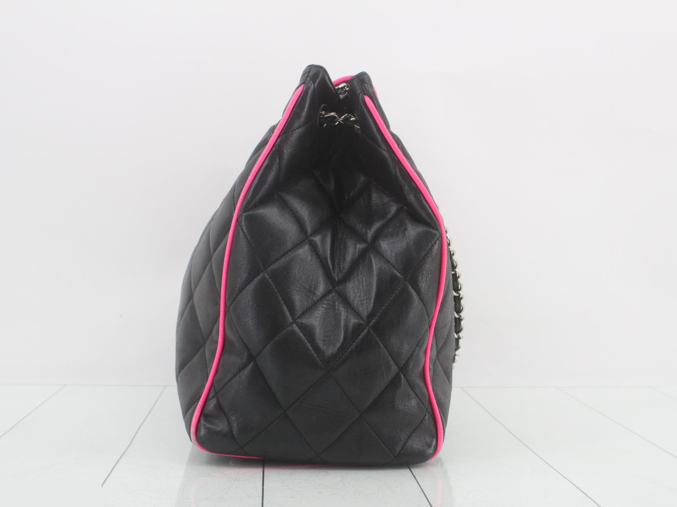 Matelassé Classic Chain Shopping Bag, Lambskin, Black x Pink, Series 12 — view 3