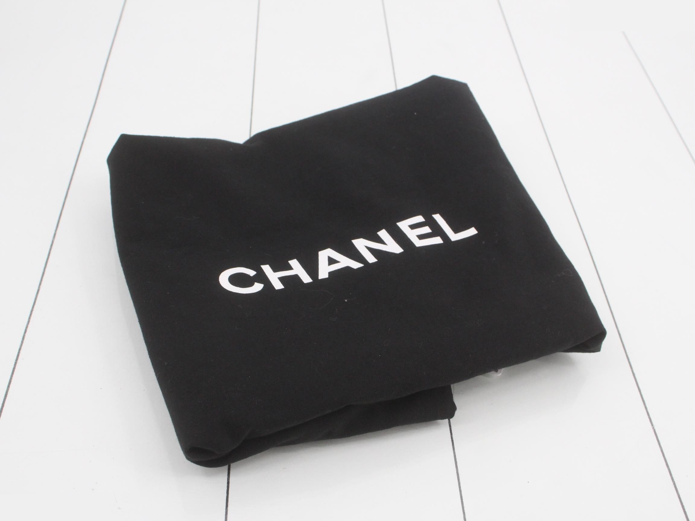 Matelassé Classic Chain Shopping Bag, Lambskin, Black x Pink, Series 12 — view 7