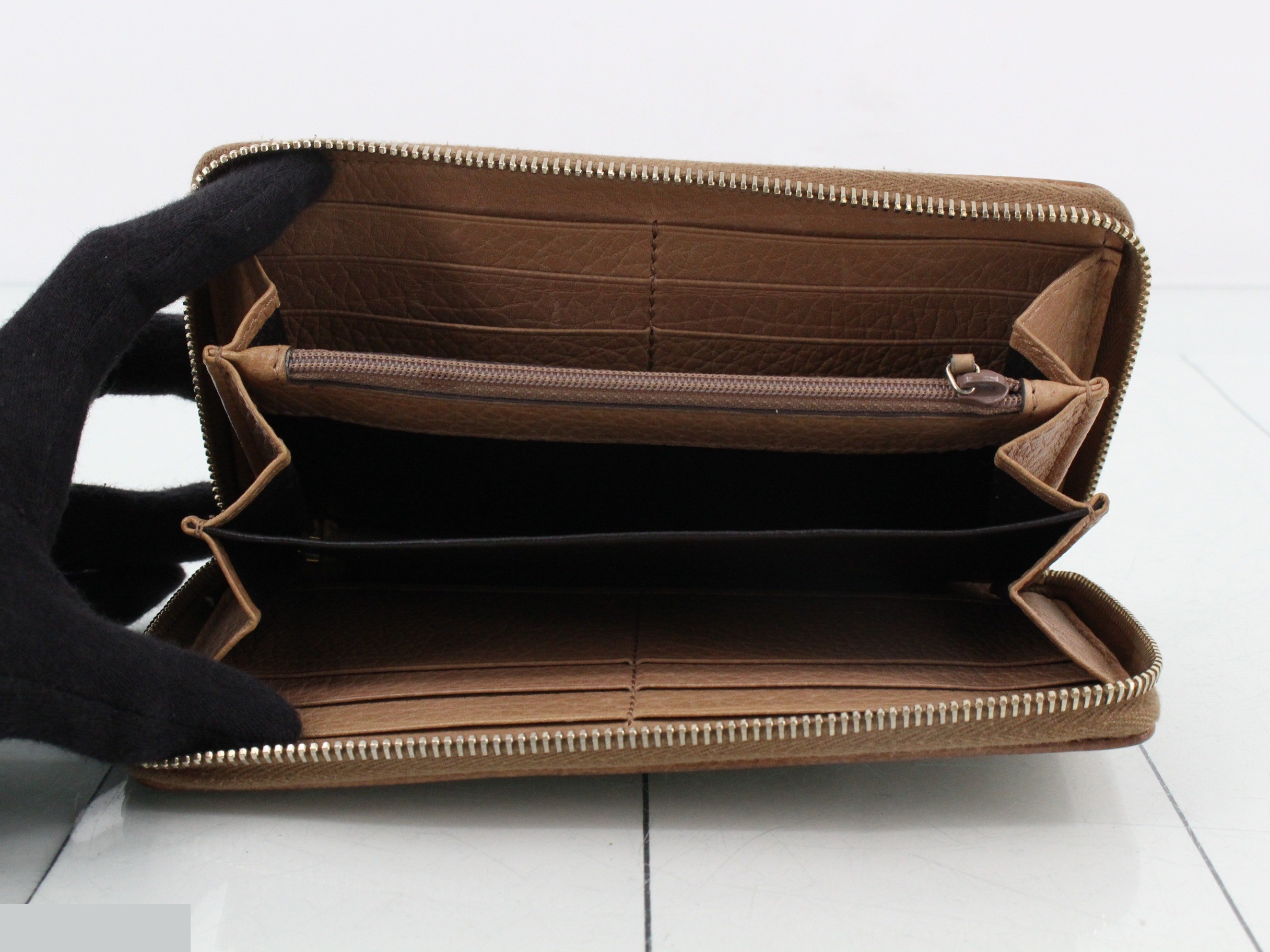 GG Canvas Long Wallet, Brown, Leather, Tassel Charm — view 4