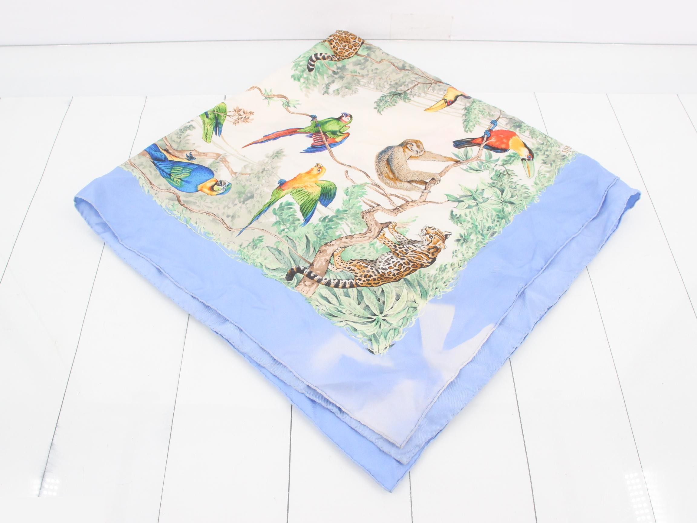 Scarf, Carre 90 — view 2