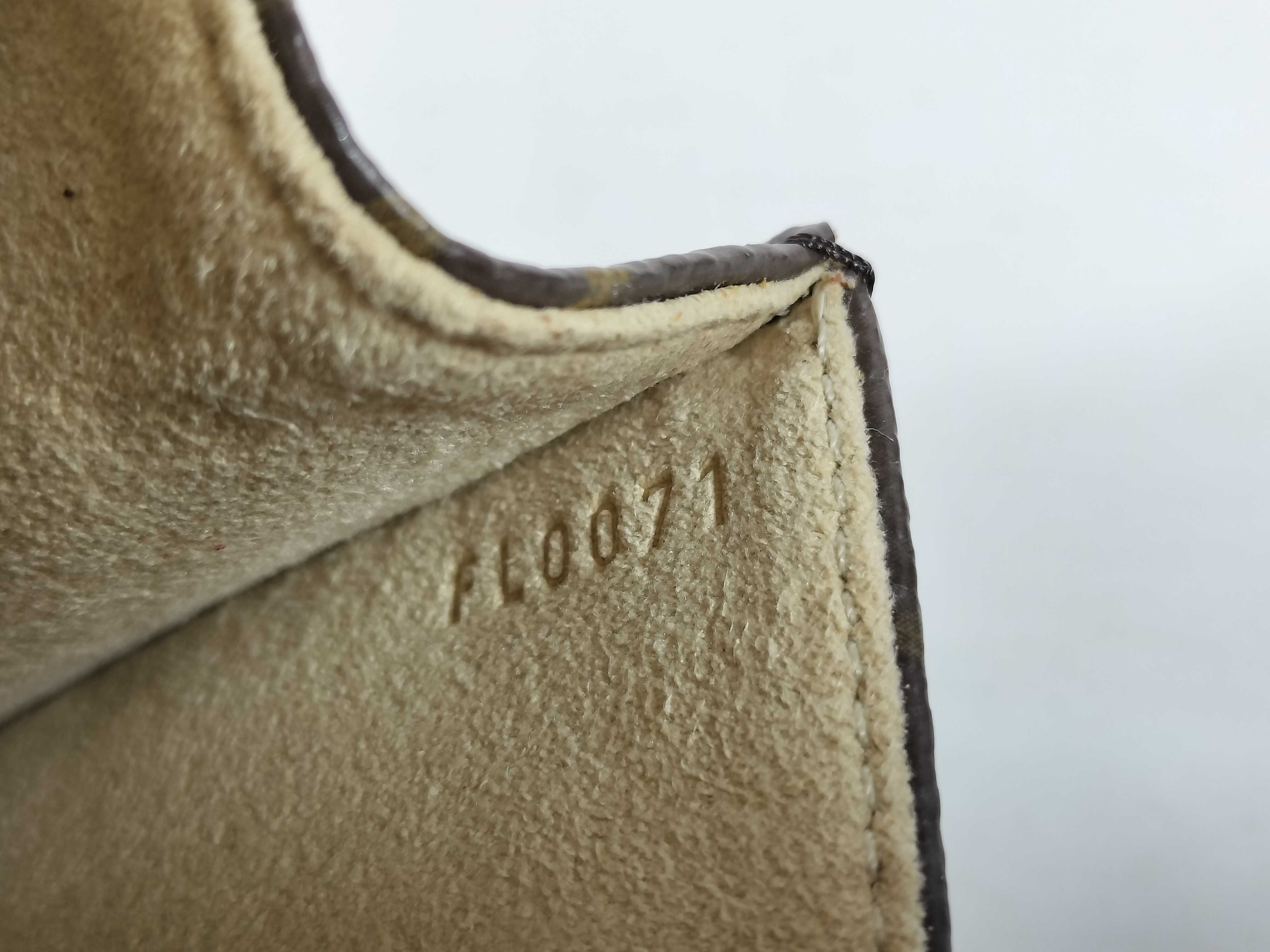 Monogram Louis Vuitton Florentine Shoulder Bag — view 11