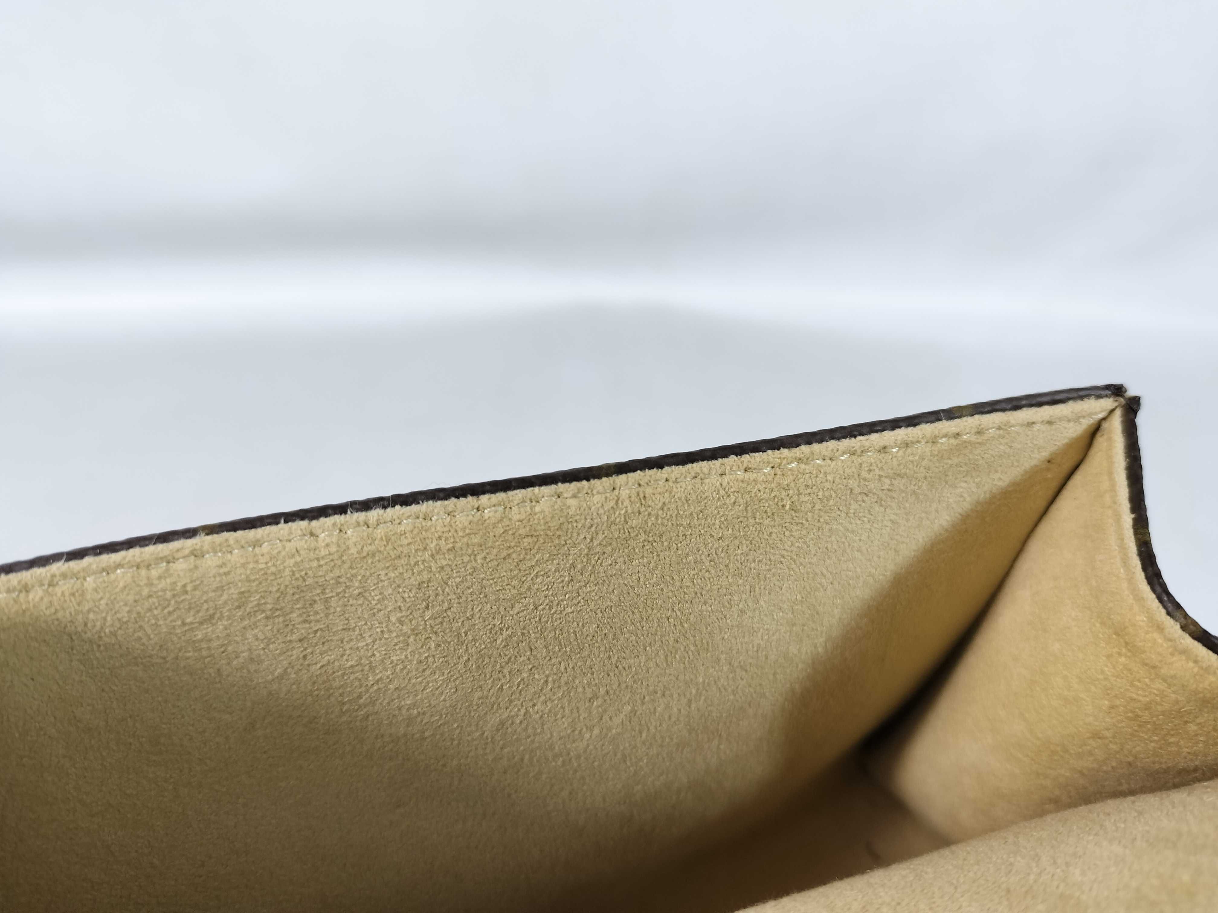 Monogram Louis Vuitton Florentine Shoulder Bag — view 9