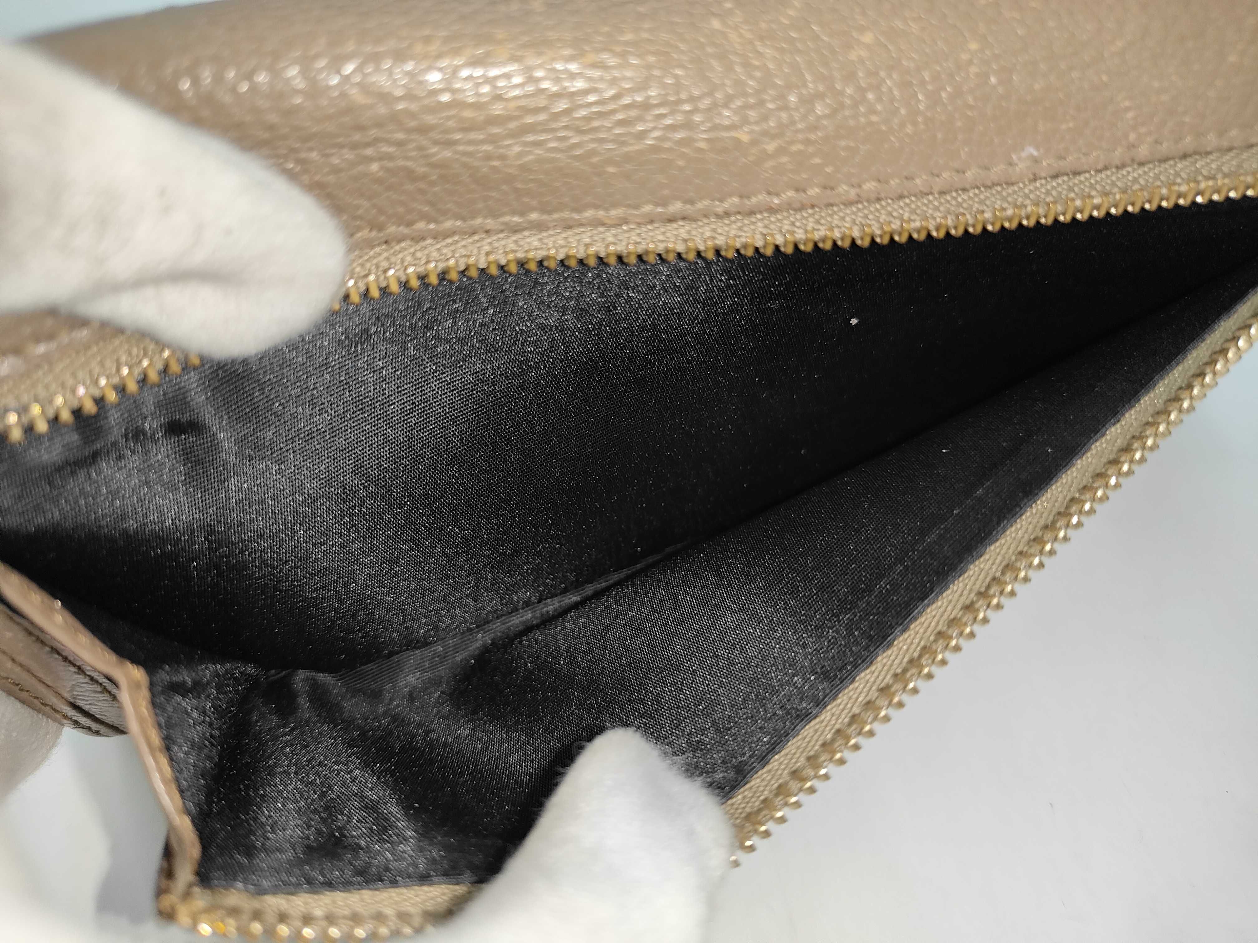 wallet — view 4