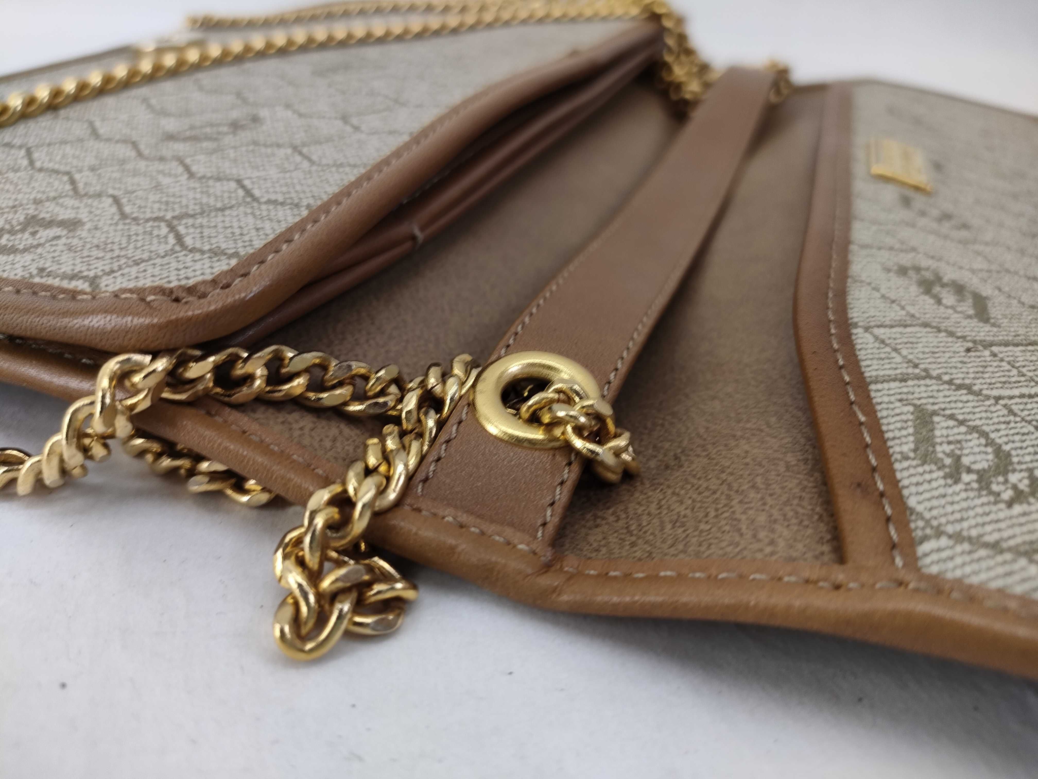 Trotter Chain Honeycomb Pattern Shoulder Bag — view 10