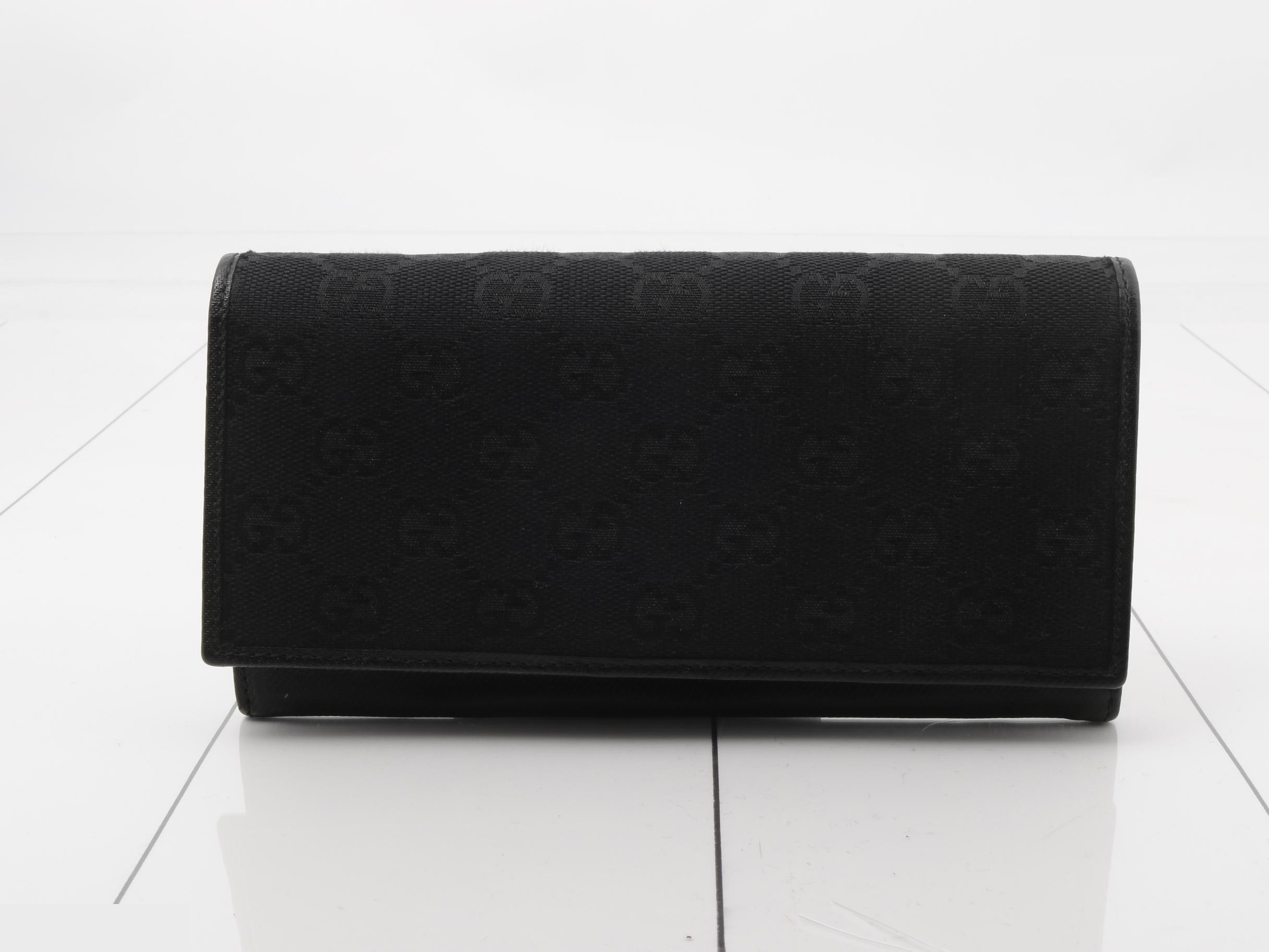 Bi-fold long wallet
