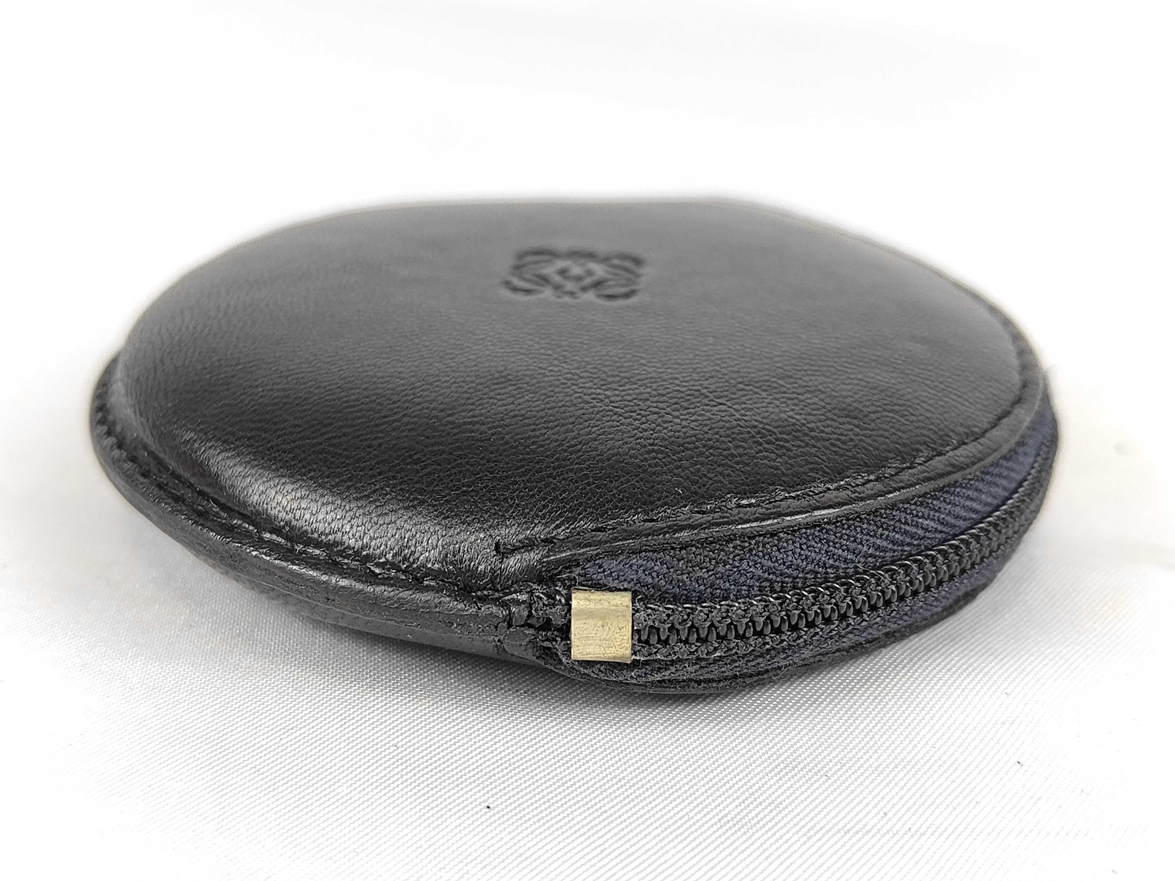 Anagram Coin Case — view 4