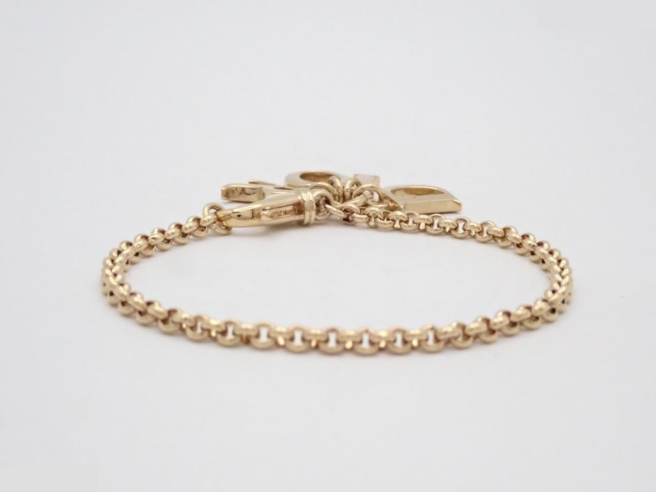 Bracelet: Wrist circumference approximately 18 cm — view 2