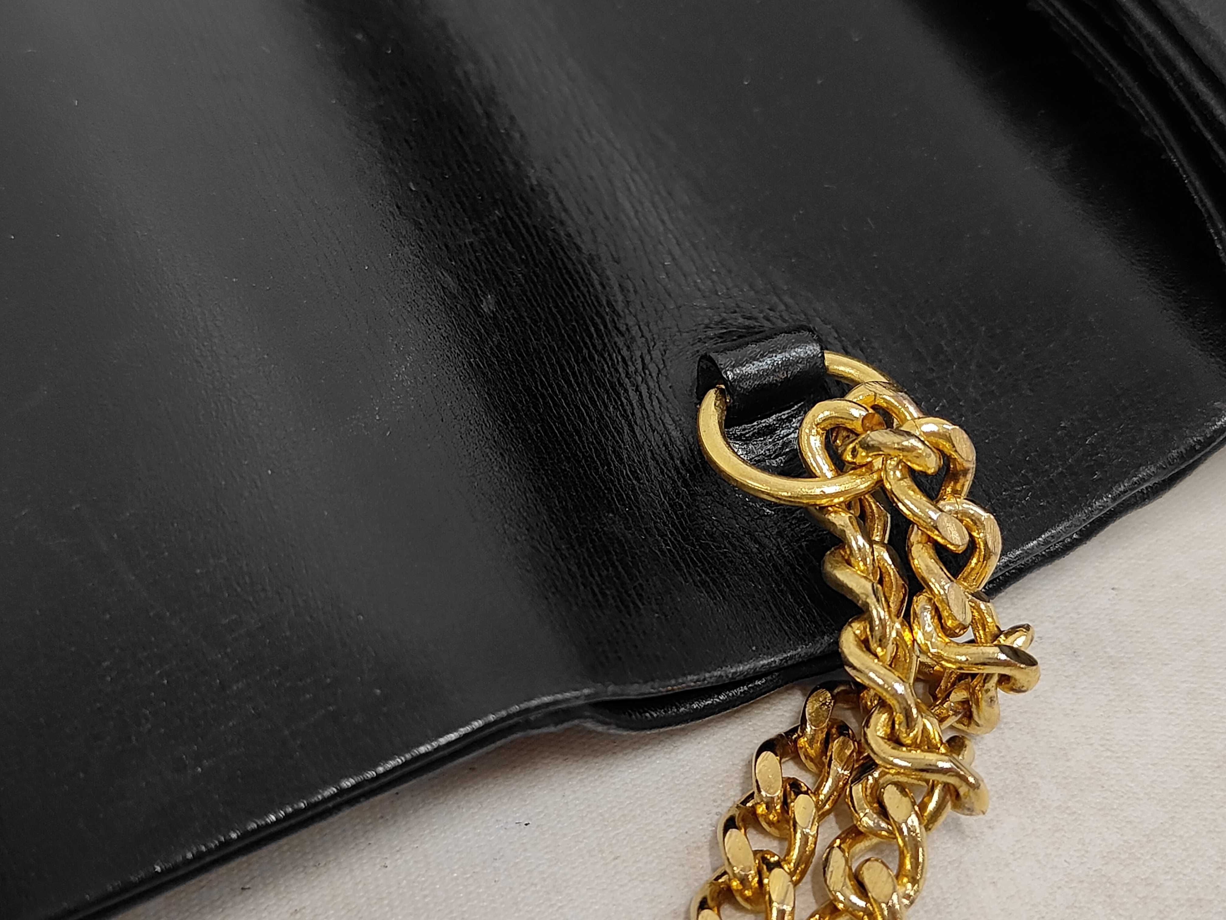 shoulder bag, chain shoulder strap, logo, leather, black shoulder bag — view 6