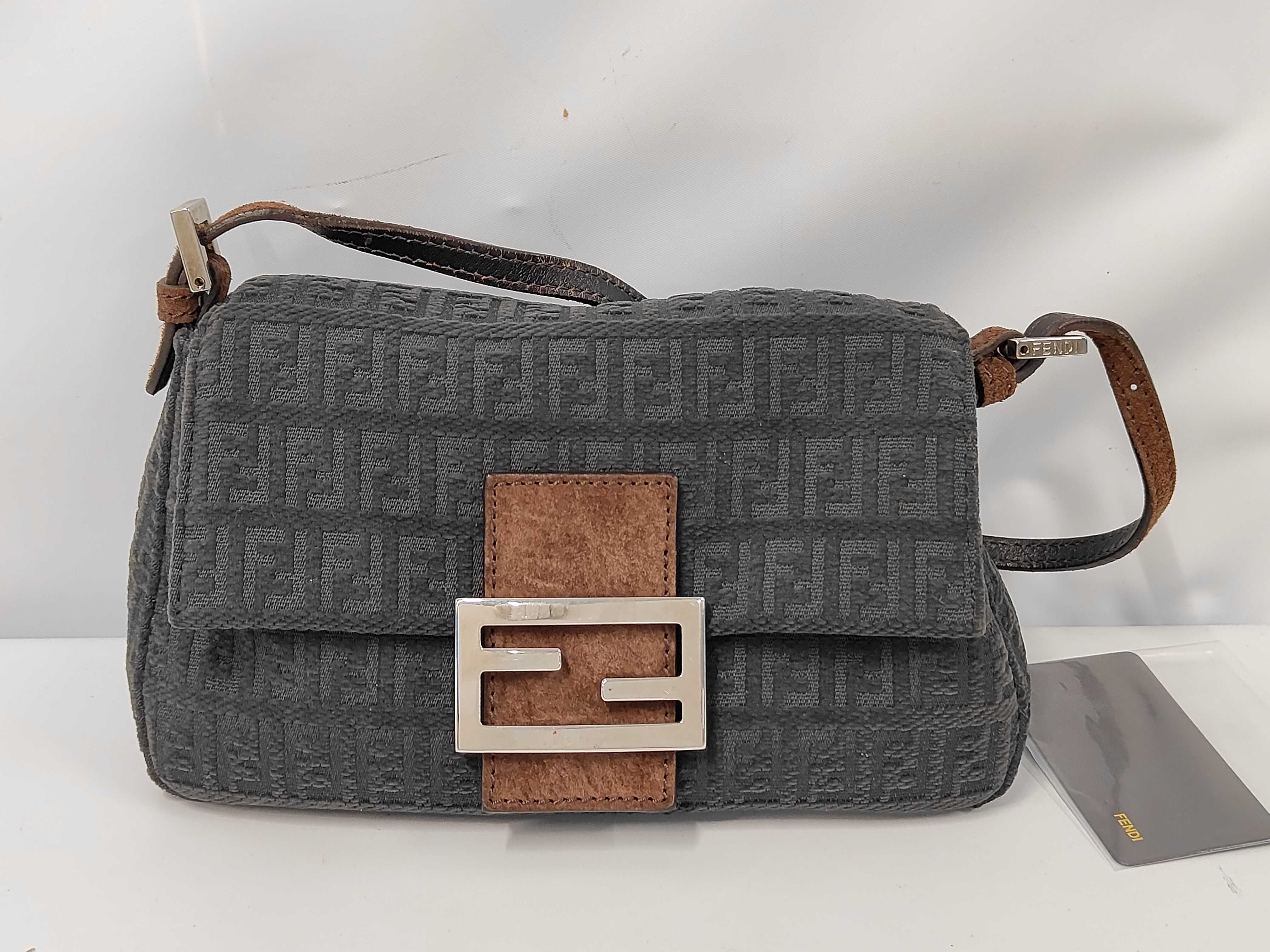 Mamma Bucket Shoulder Bag
