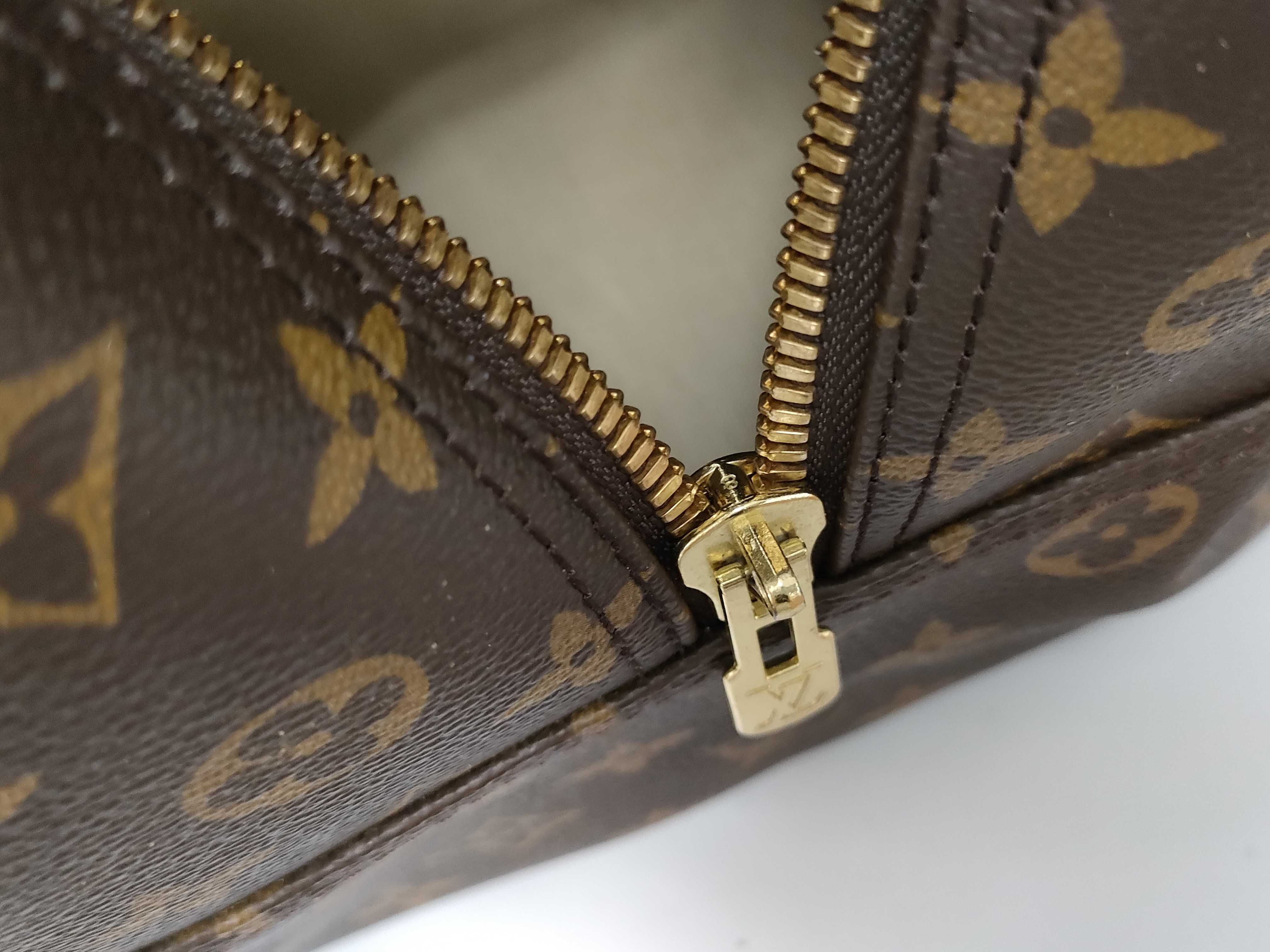 Monogram / Monogram / Evasion / M41443 / VI0918 / PVC Handbag — view 15