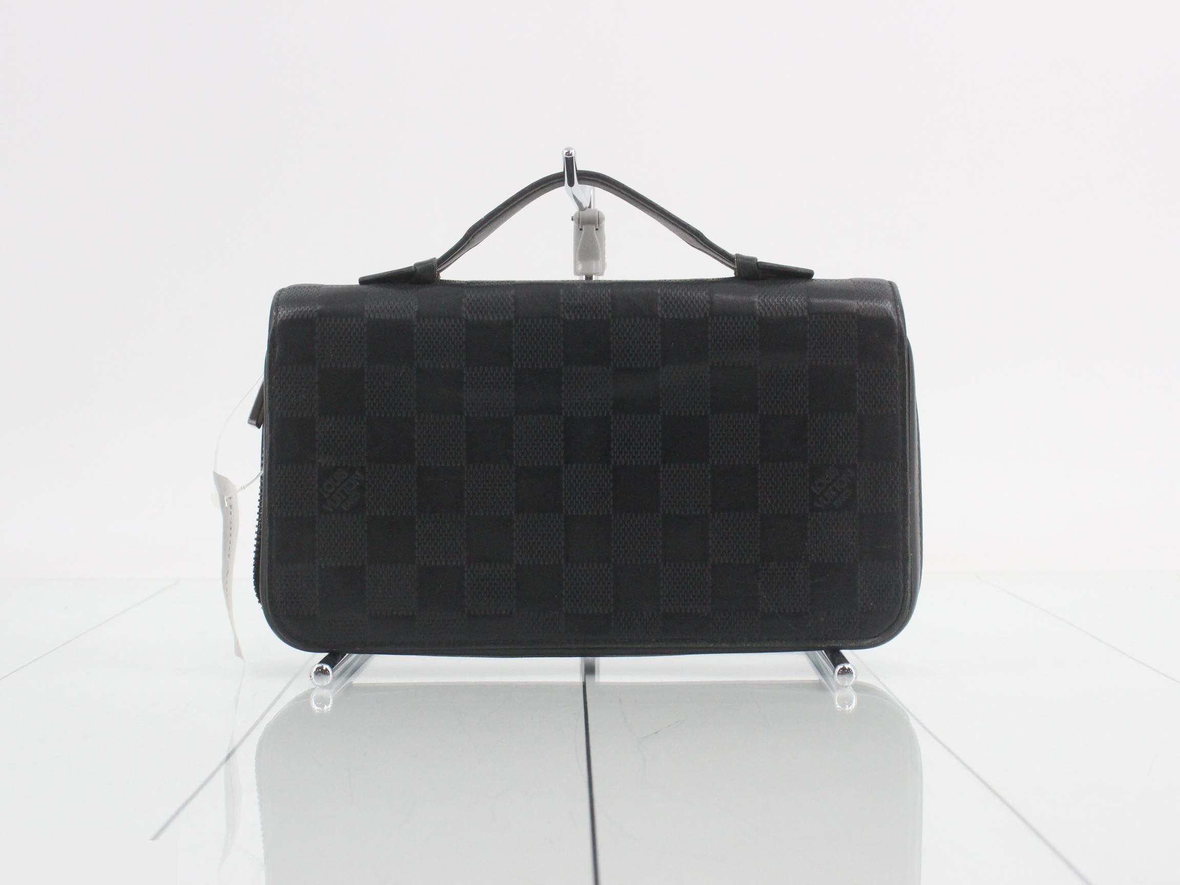Damier Infini Zippy XL