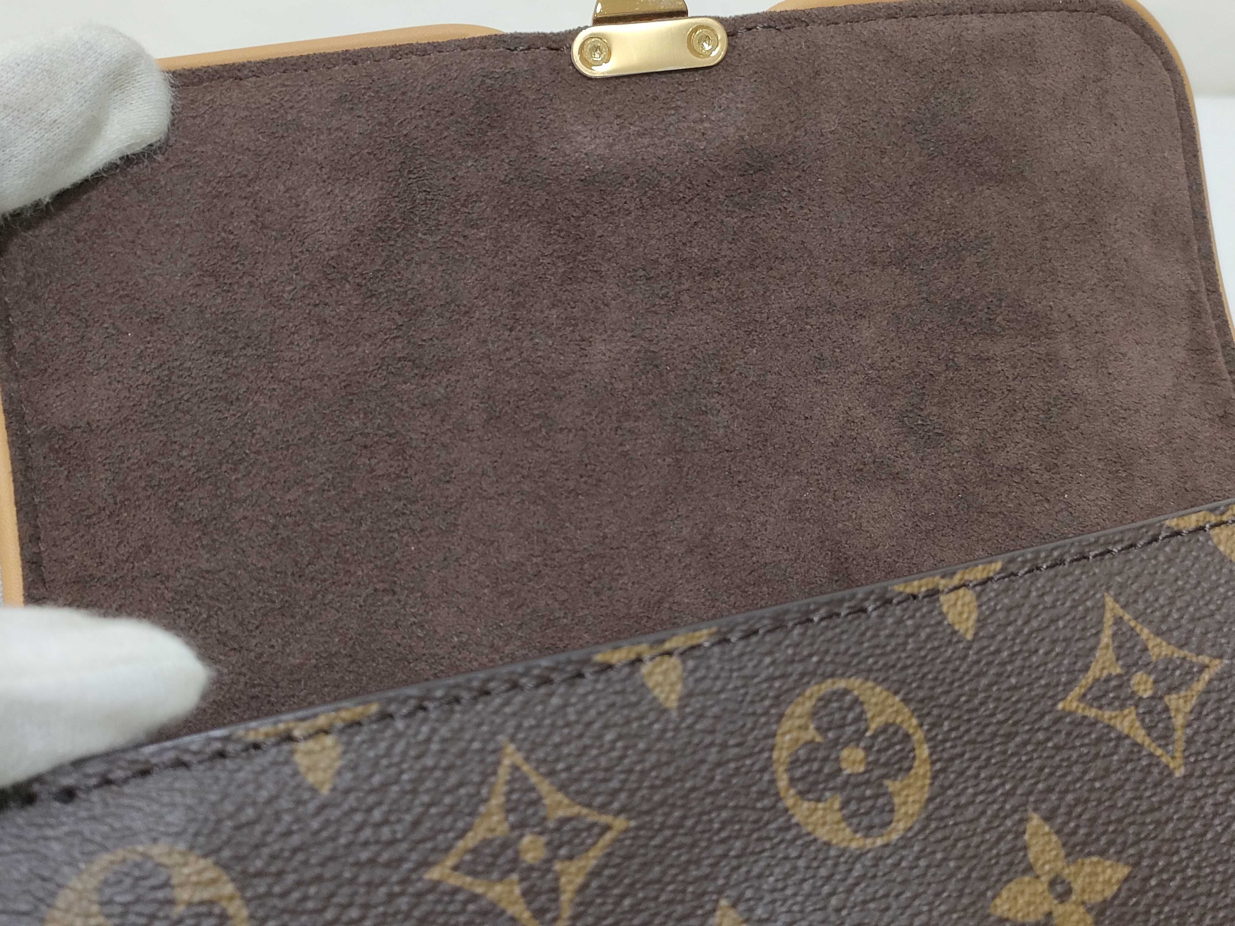 Monogram LV Pochette Camille Monogram M13566 — view 11