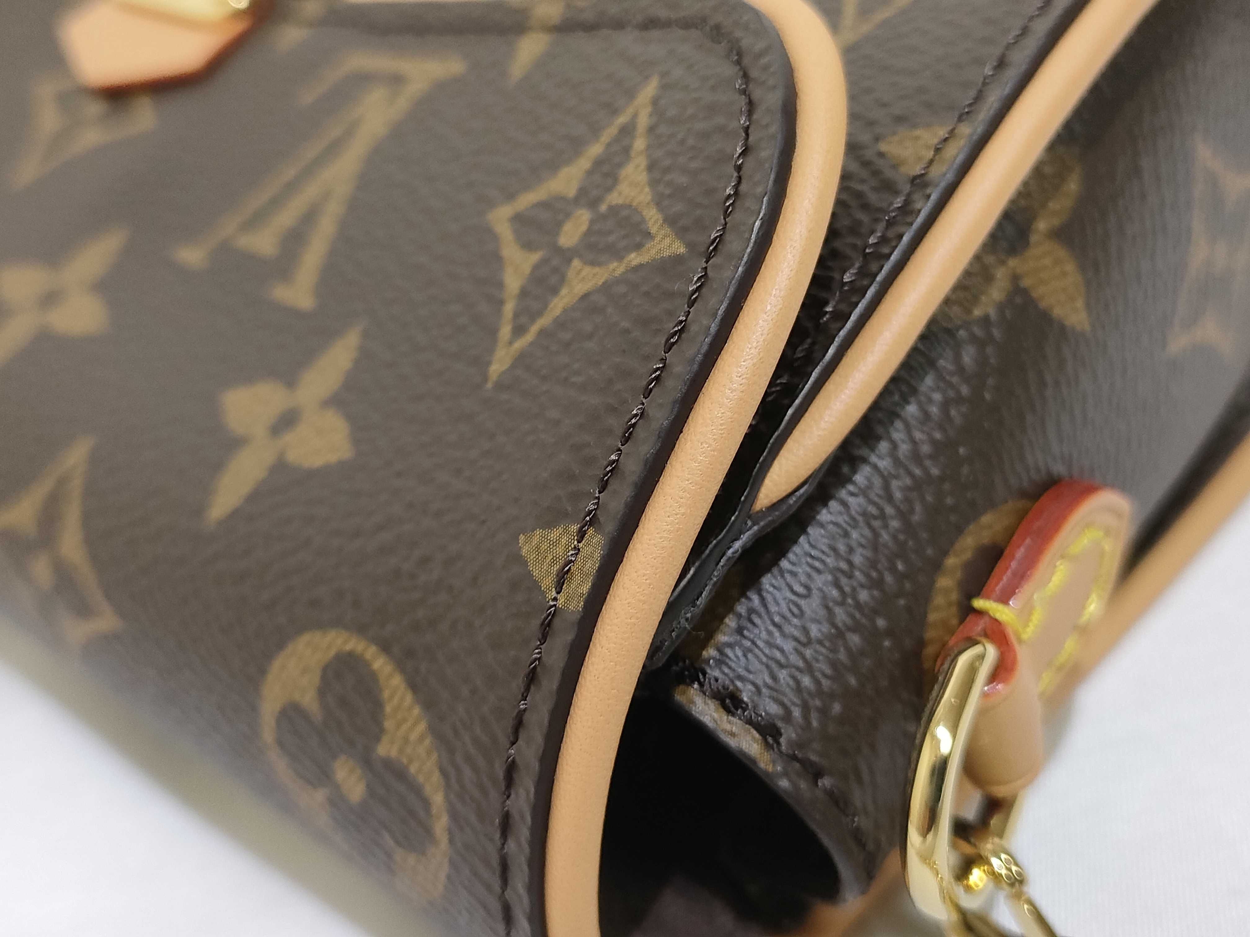 Monogram LV Pochette Camille Monogram M13566 — view 14
