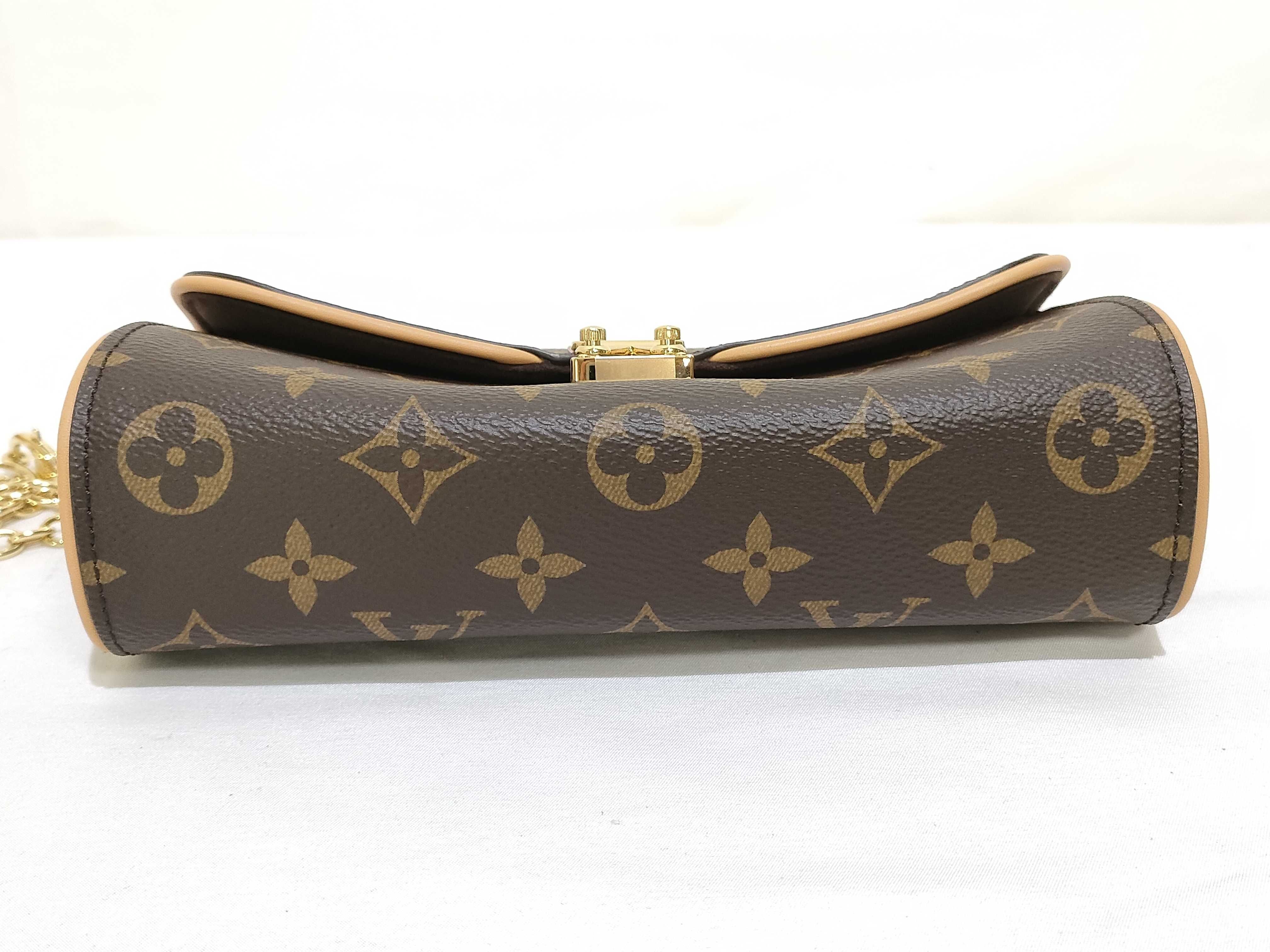 Monogram LV Pochette Camille Monogram M13566 — view 7