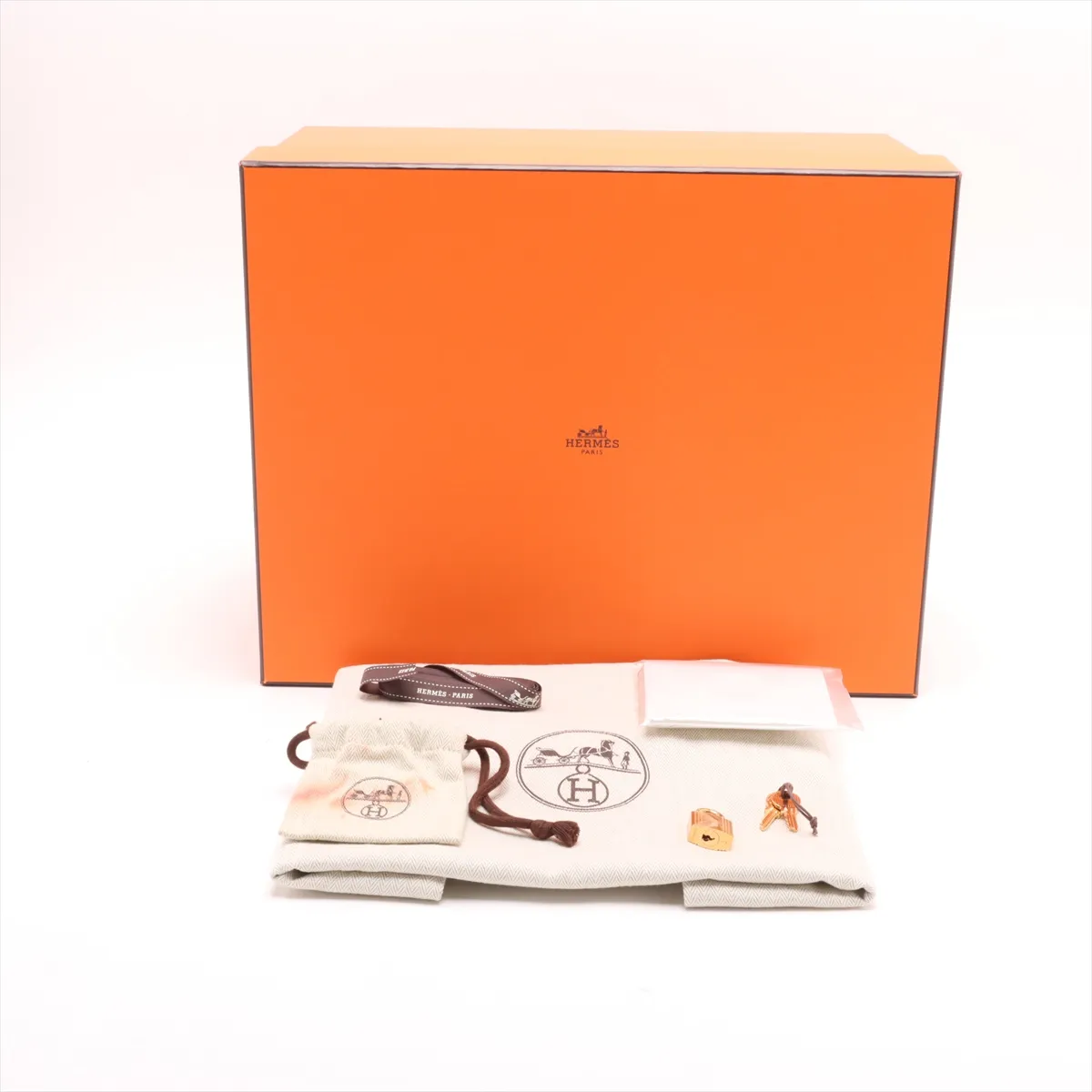 Picotan Lock 22 MM Taurillon Clemence Gold hardware U:2022 — view 9
