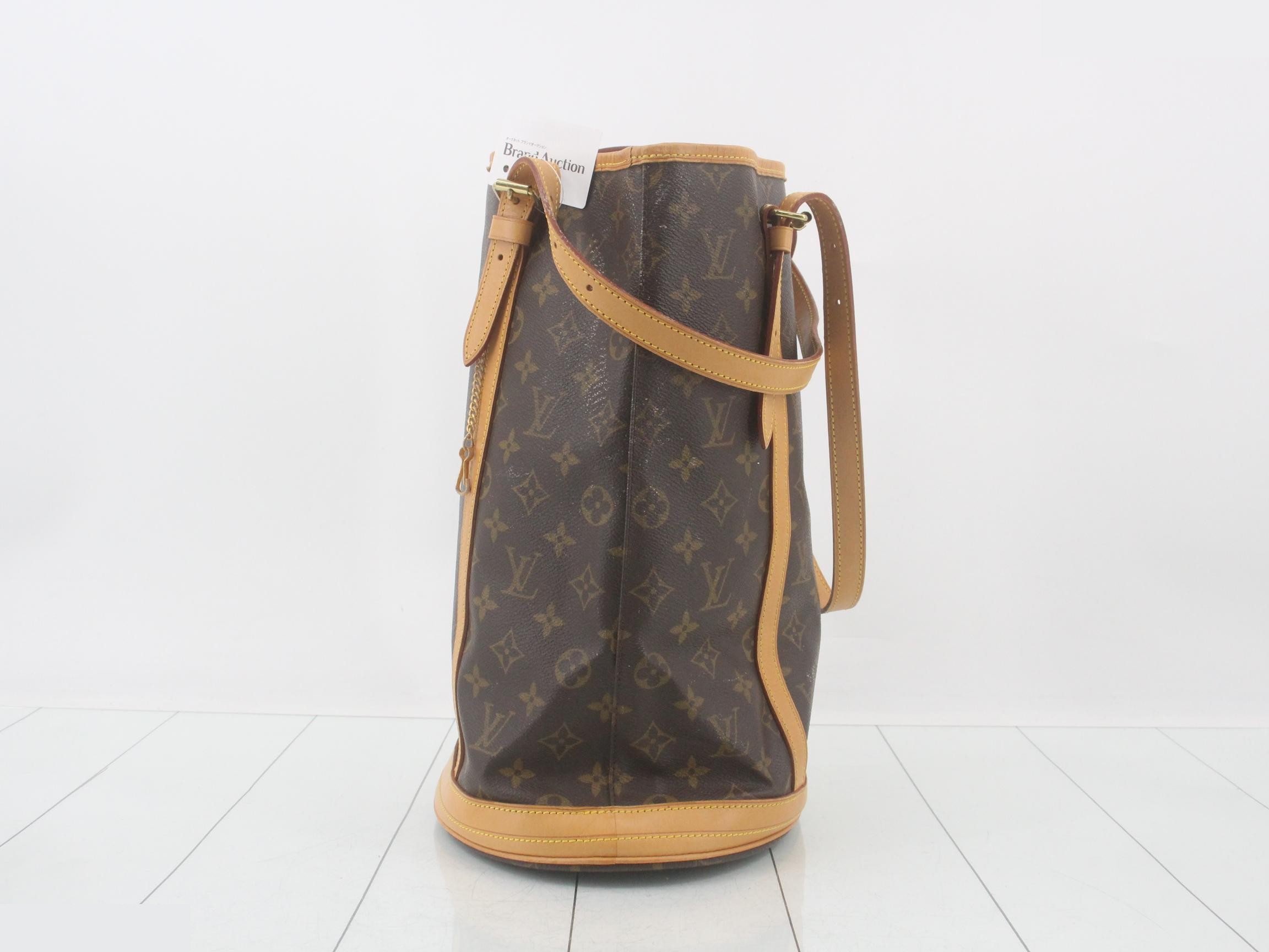 Monogram Bucket GM (with pouch) — view 3