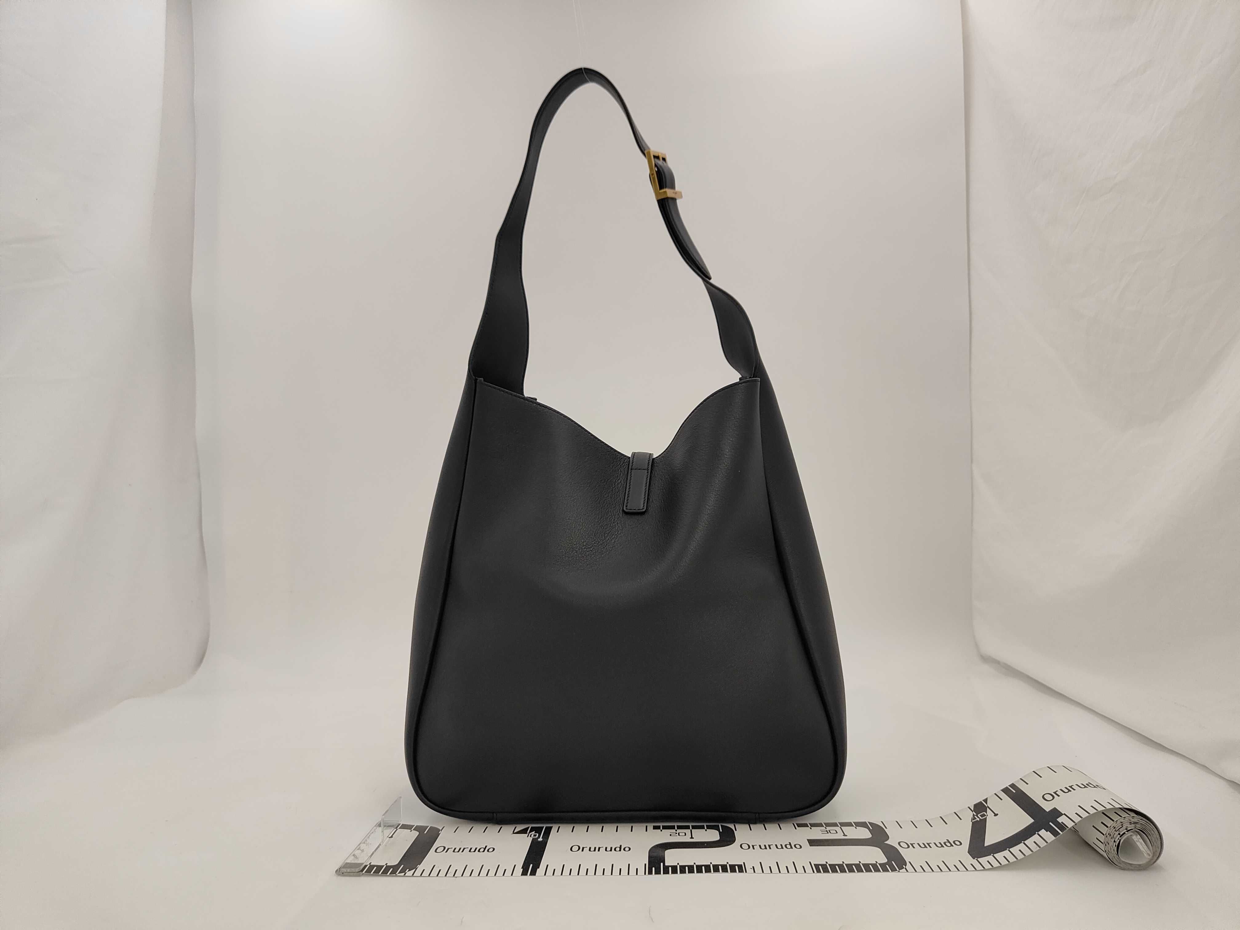 Hobo Large Underarm Bag Shoulder Bag — view 2