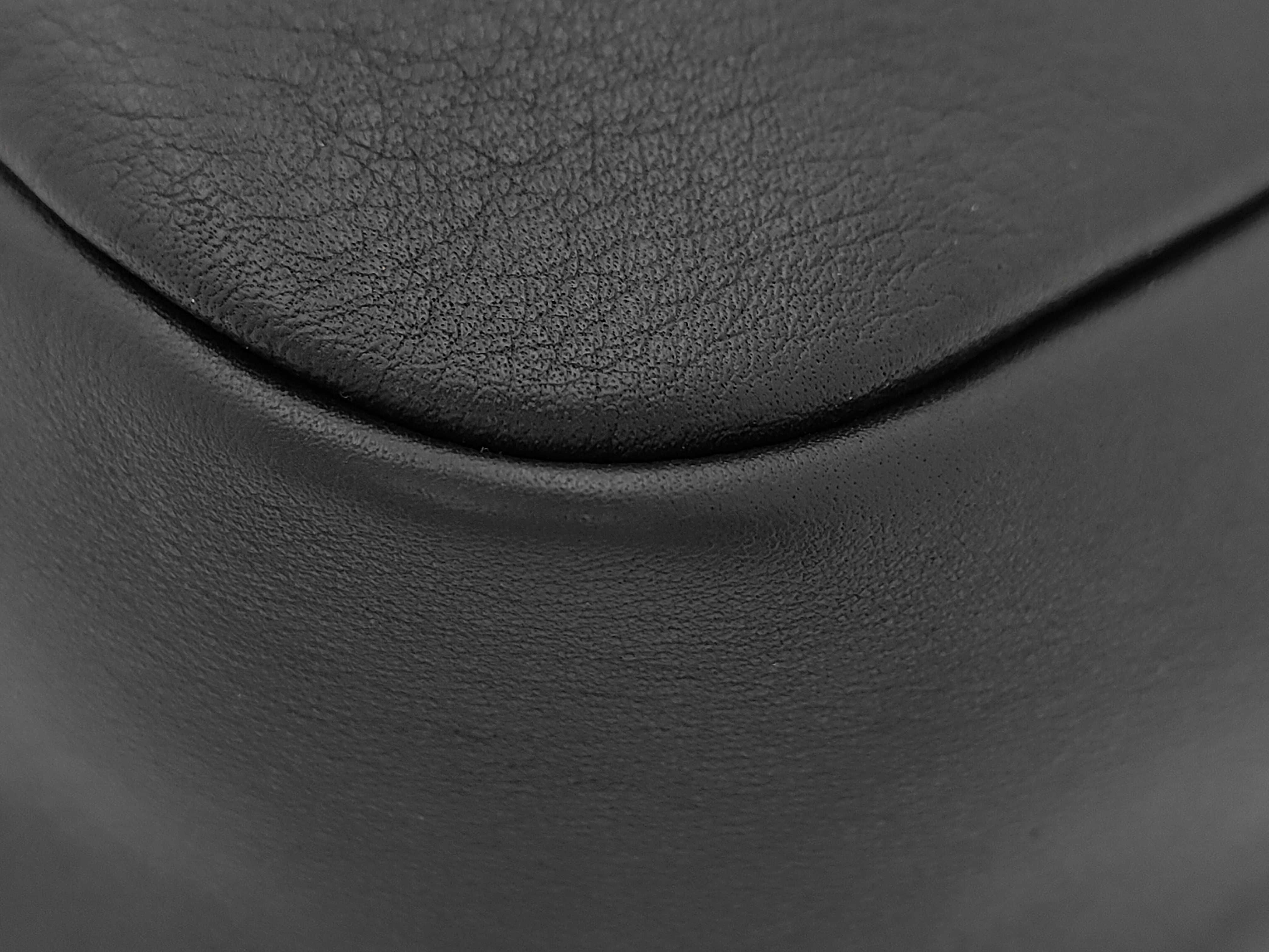 Hobo Large Underarm Bag Shoulder Bag — view 4