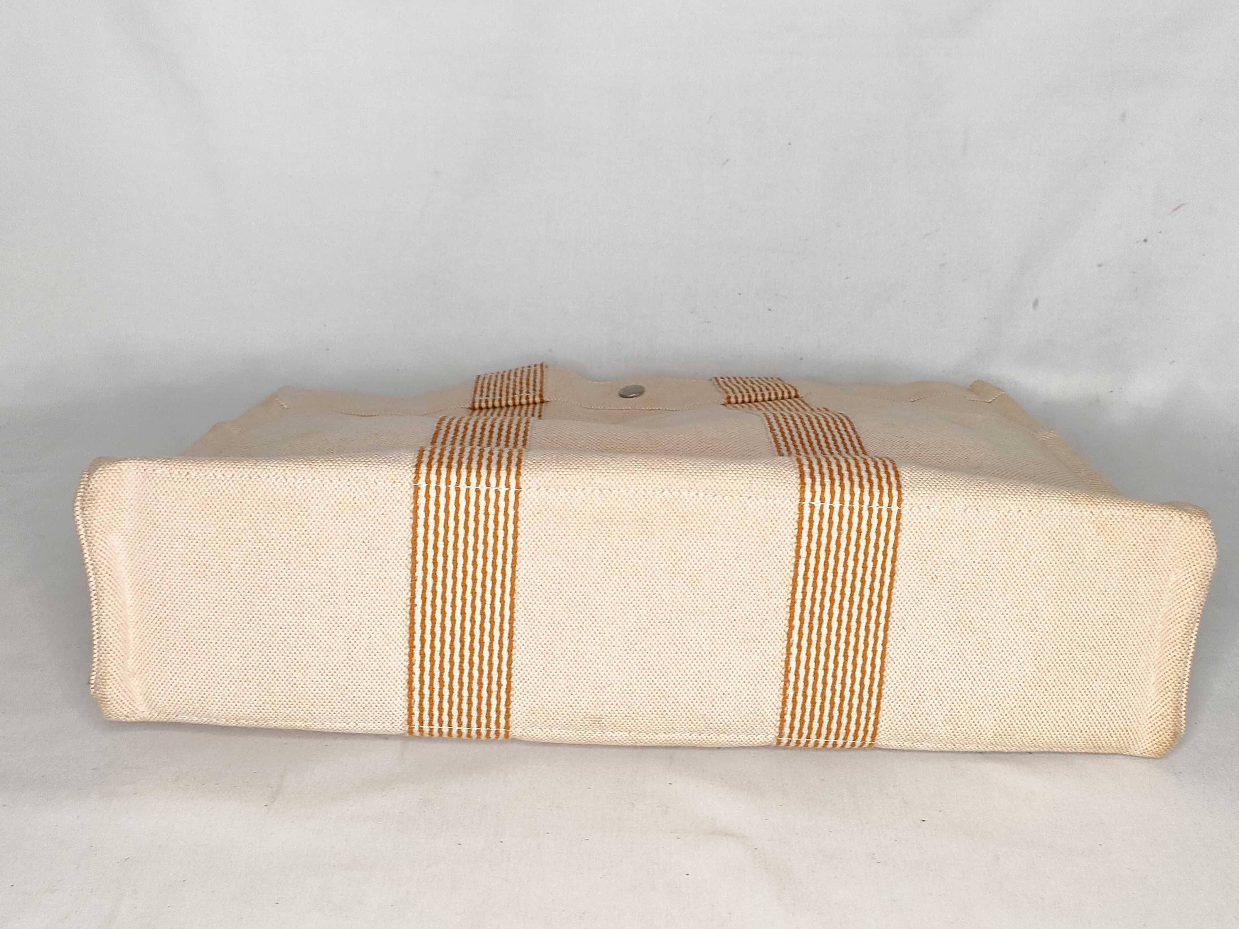 Handbag / Canvas Handbag — view 7