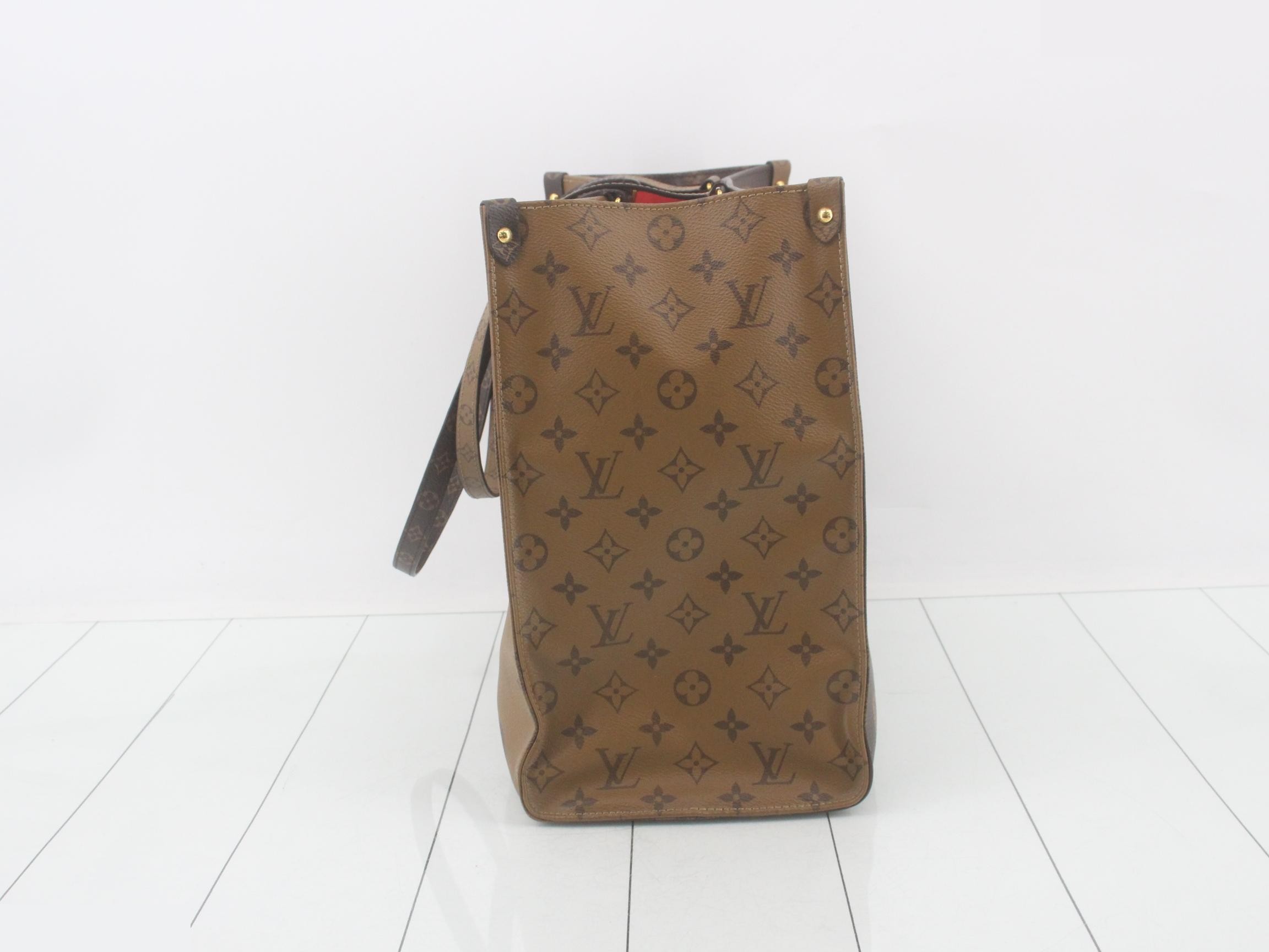 Monogram Giant Reverse OnTheGo GM 2-Way Tote Bag — view 4