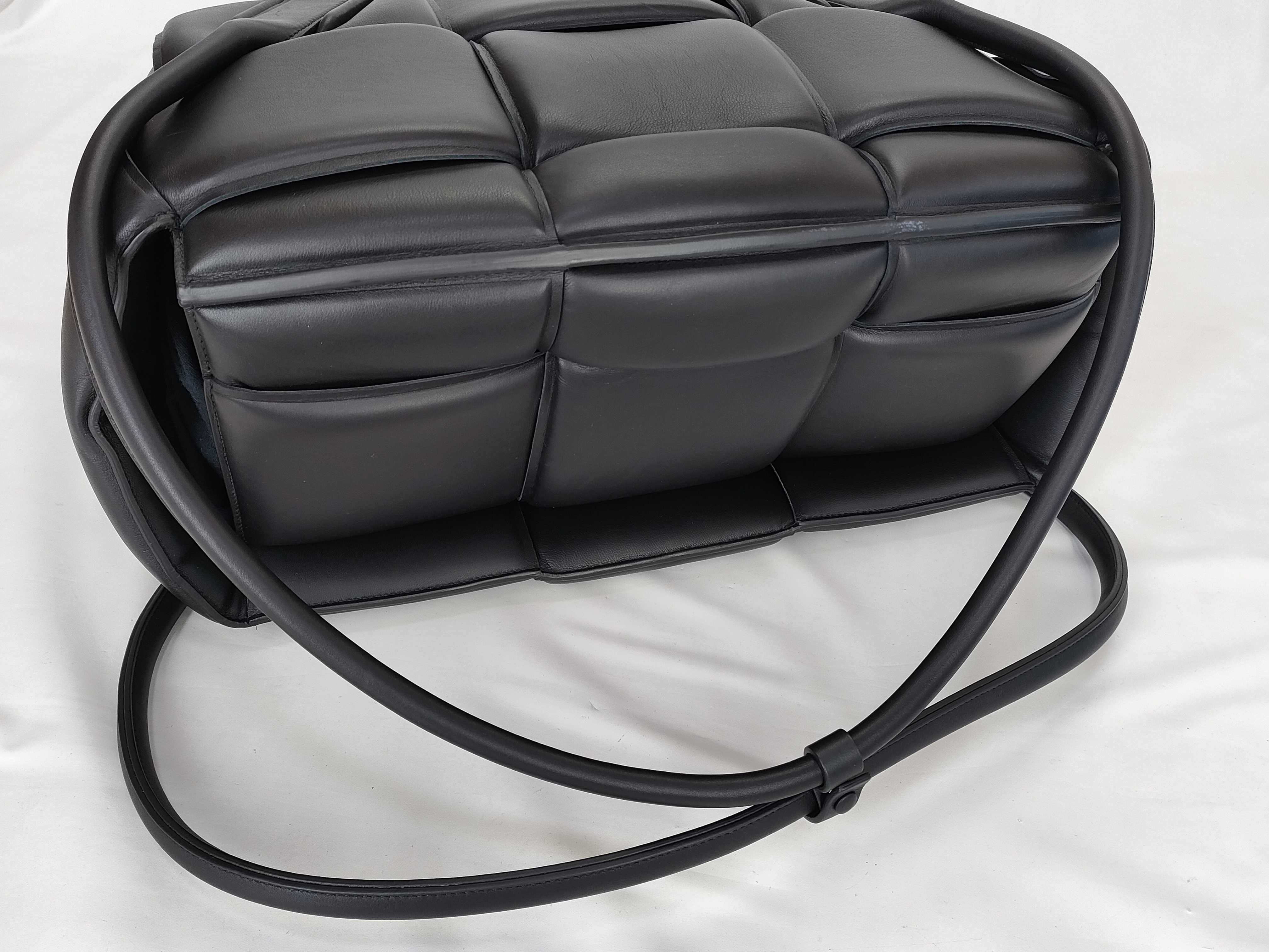 Intrecciato Arco Shoulder Bag Tote Bag — view 3