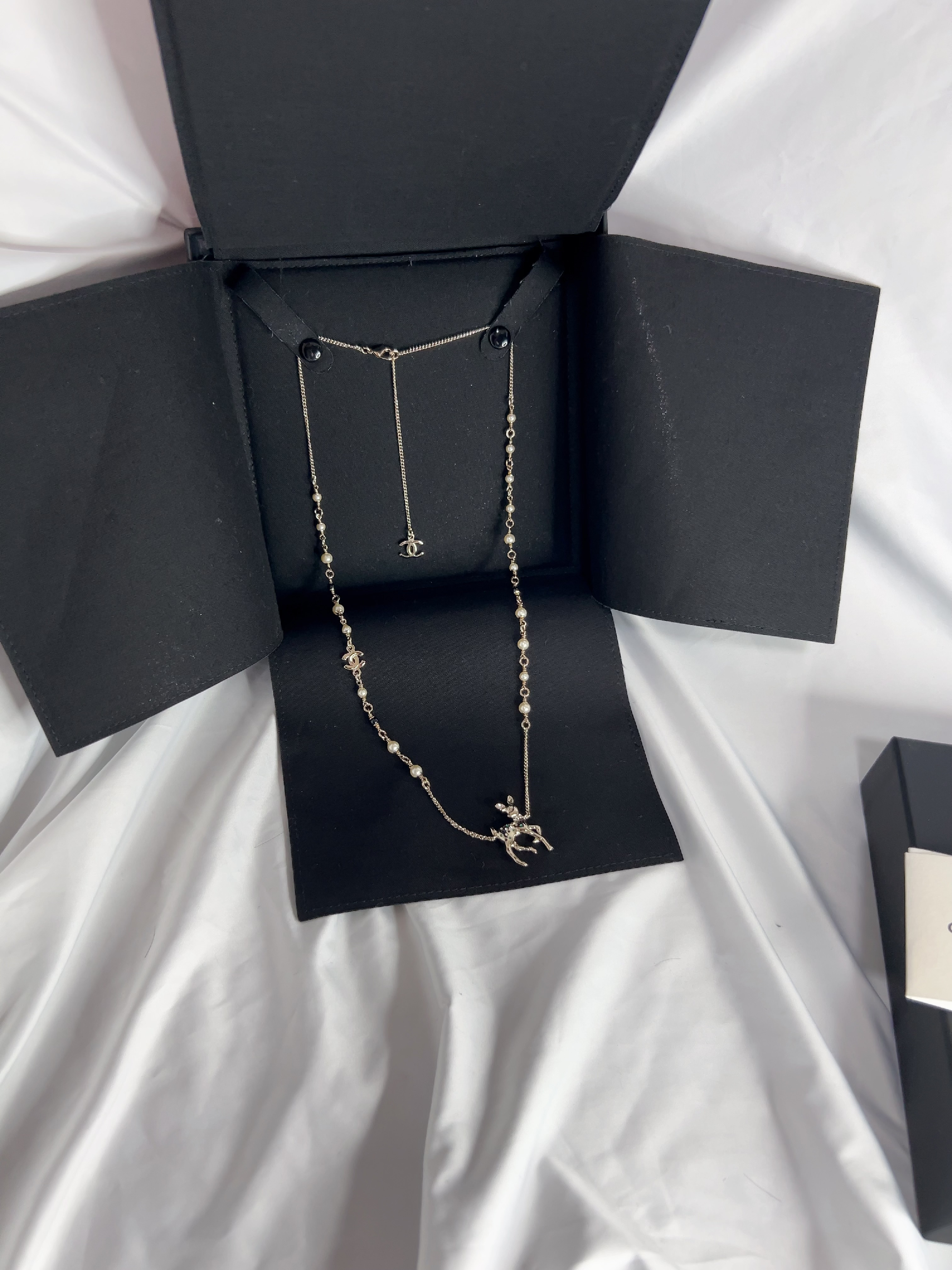 Cocomark Pearl Stone Fawn Motif Necklace 62cm G26C Gold Necklace — view 2