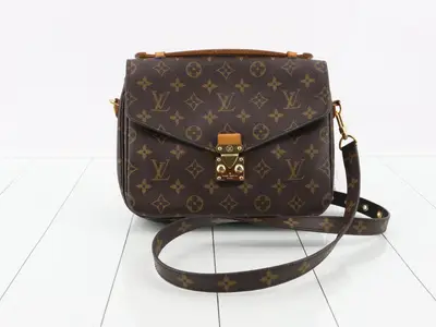 Pochette Metis Monogram Handbag/Shoulder Bag (2-Way)